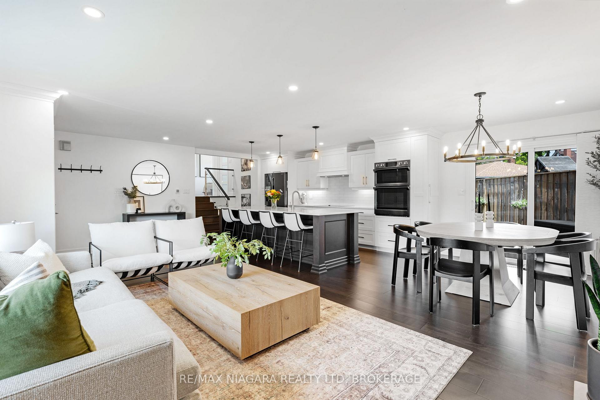 Photo 9 of 14 Mackie Street, St. Catharines, Port Dalhousie — HOMEH