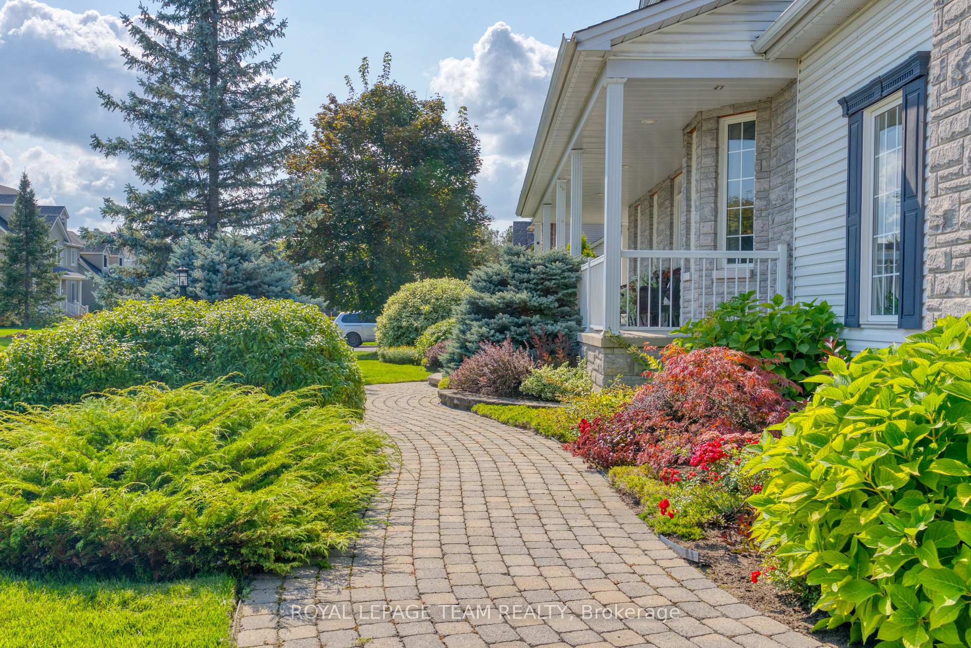 Photo 2 of 28 Cypress Gardens, Ottawa, Stittsville (South) — HOMEH
