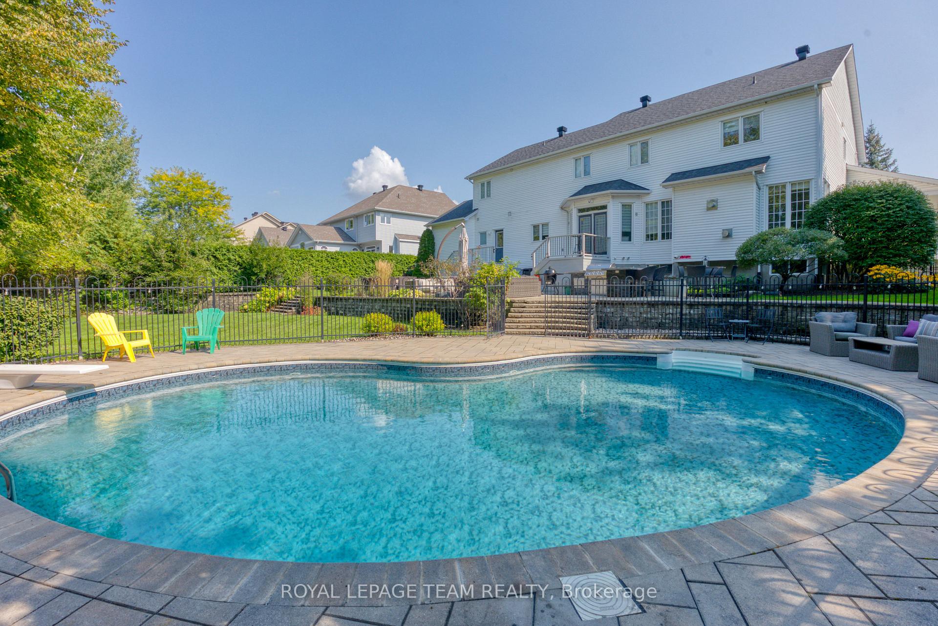 Photo 46 of 28 Cypress Gardens, Ottawa, Stittsville (South) — HOMEH
