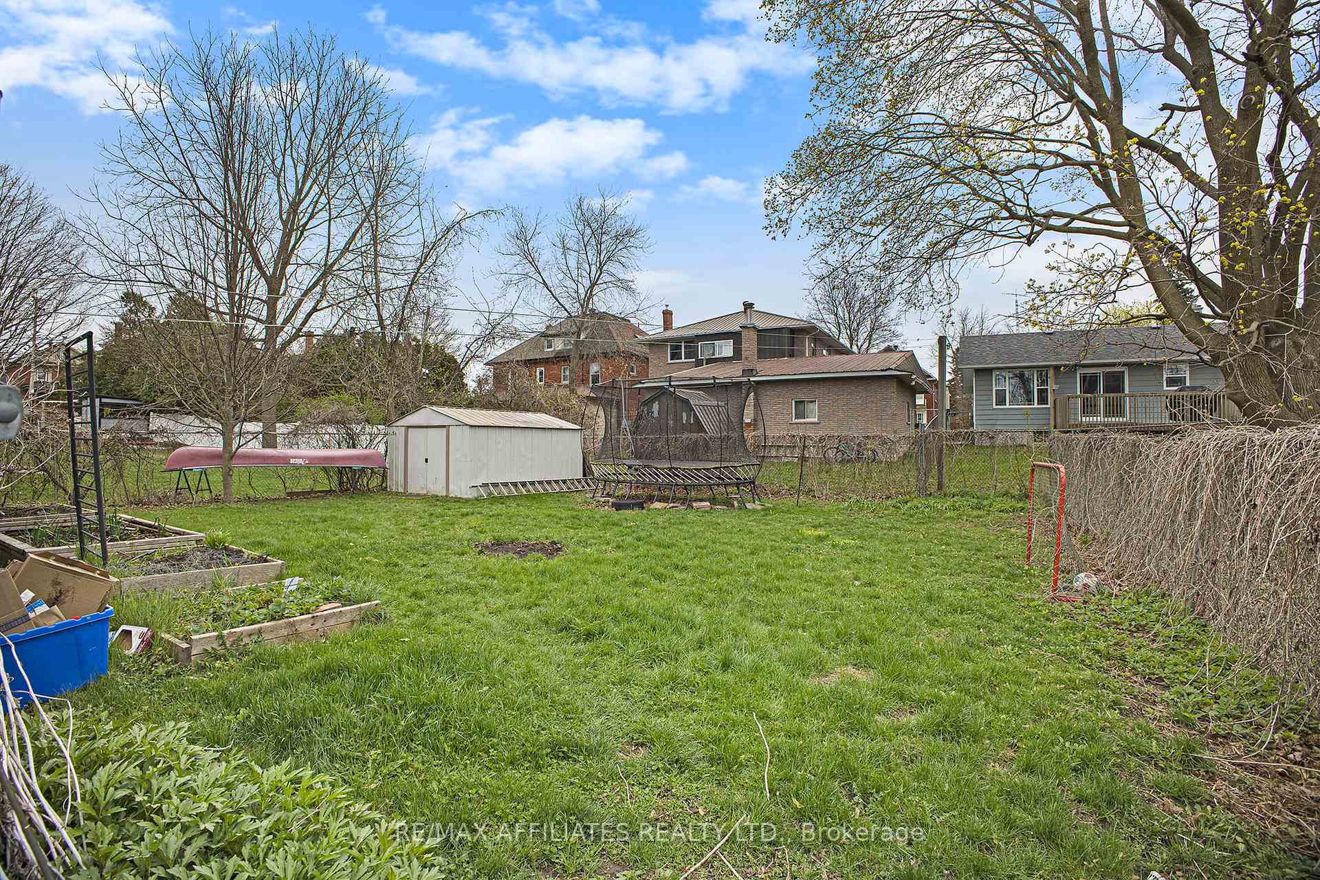 Photo 27 of 49 Gladstone Avenue, Smiths Falls — HOMEH