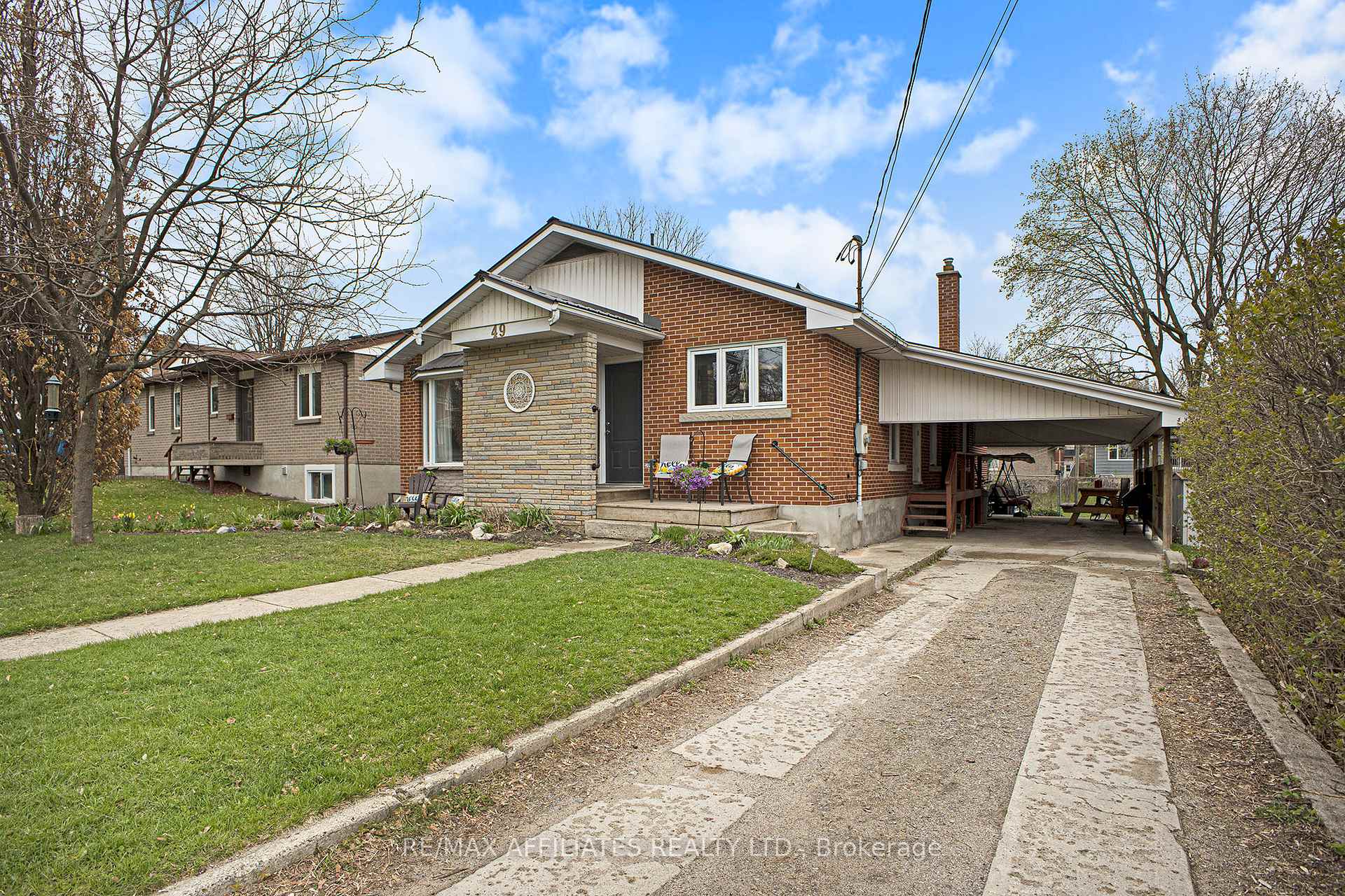 Photo 25 of 49 Gladstone Avenue, Smiths Falls — HOMEH