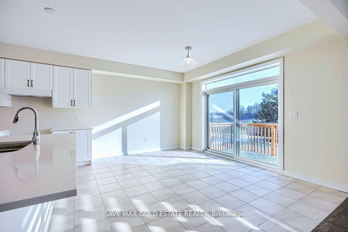 Photo 7 of 99 Lilac Circle, Haldimand — HOMEH