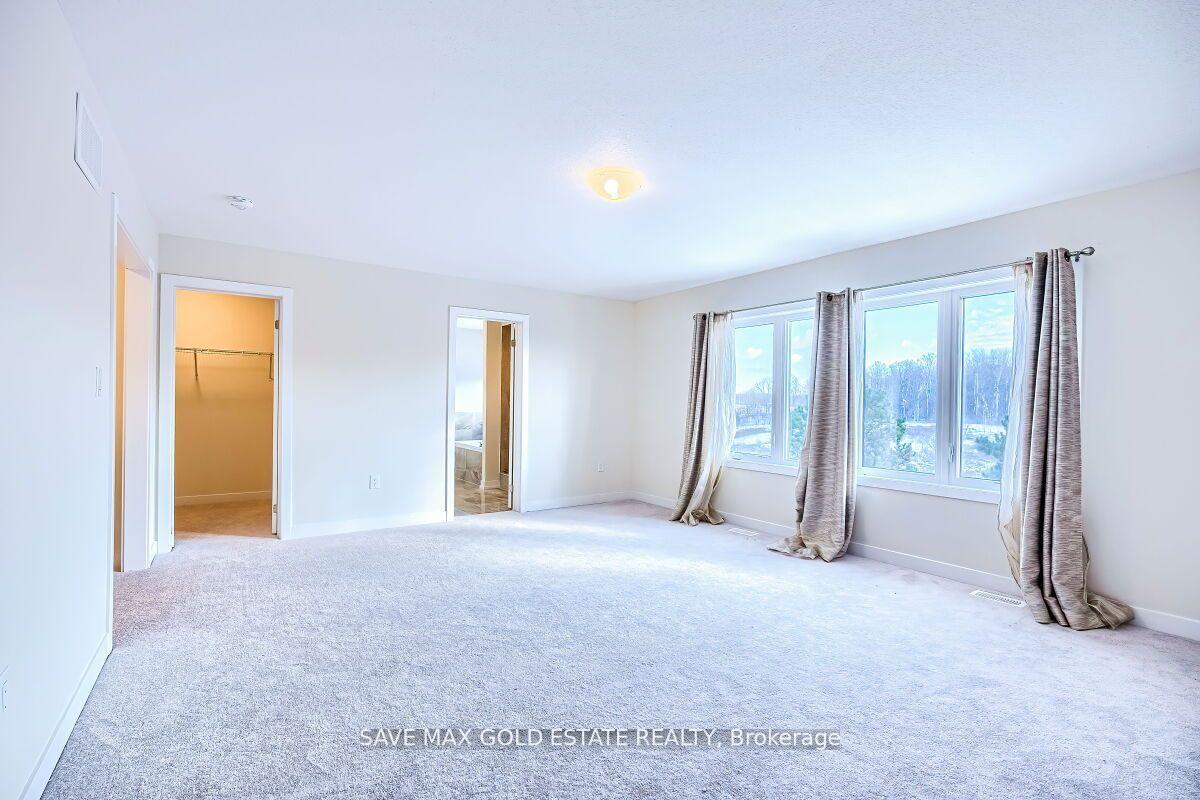 Photo 11 of 99 Lilac Circle, Haldimand — HOMEH