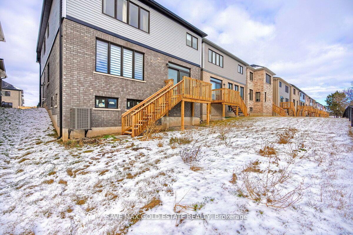 Photo 19 of 99 Lilac Circle, Haldimand — HOMEH
