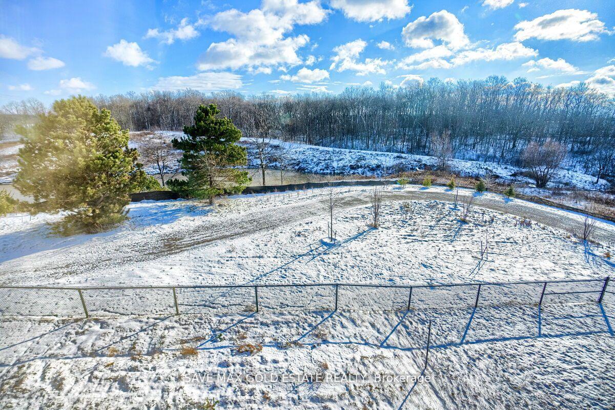 Photo 24 of 99 Lilac Circle, Haldimand — HOMEH