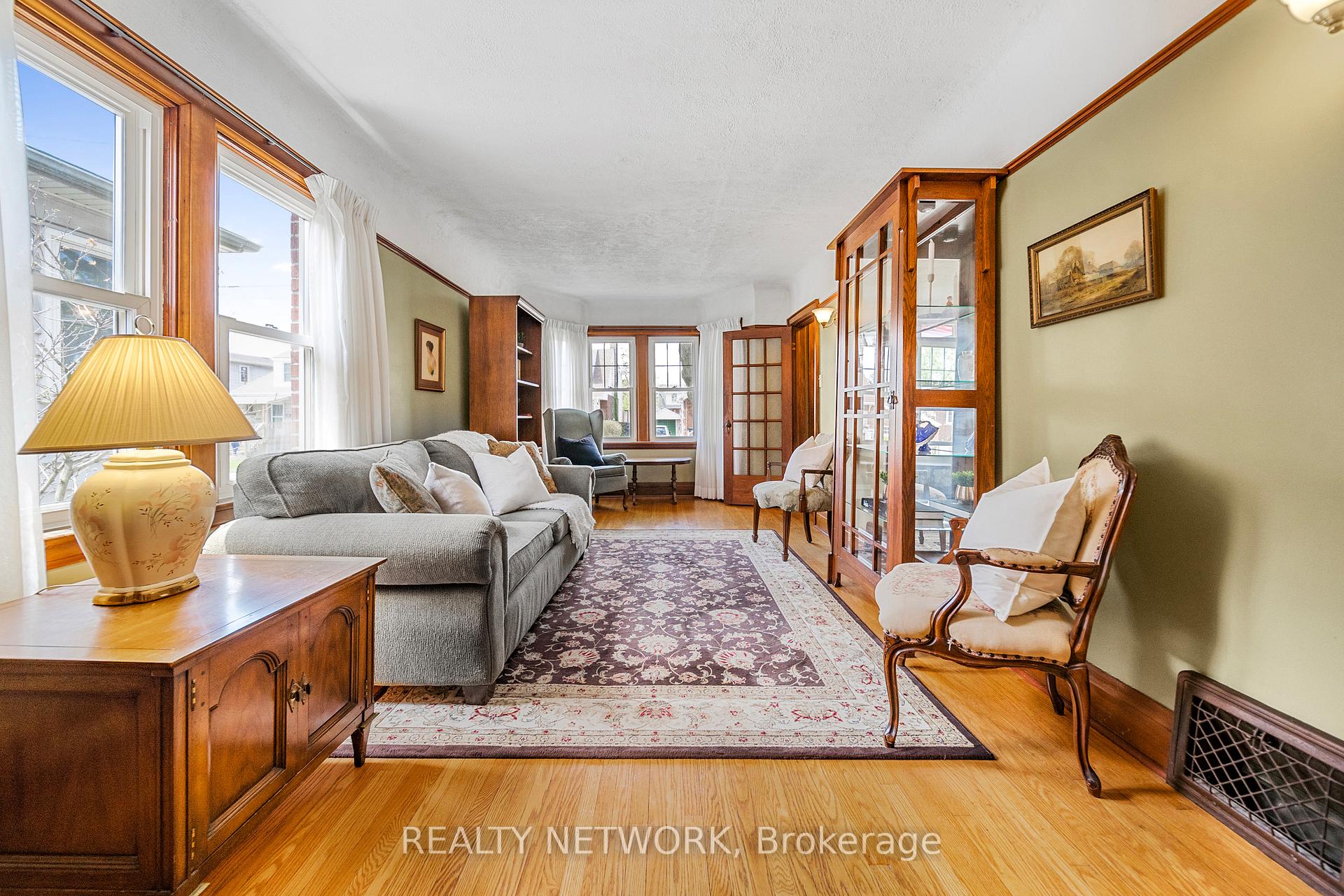 Photo 9 of 47 East 15th Street, Hamilton, Inch Park — HOMEH