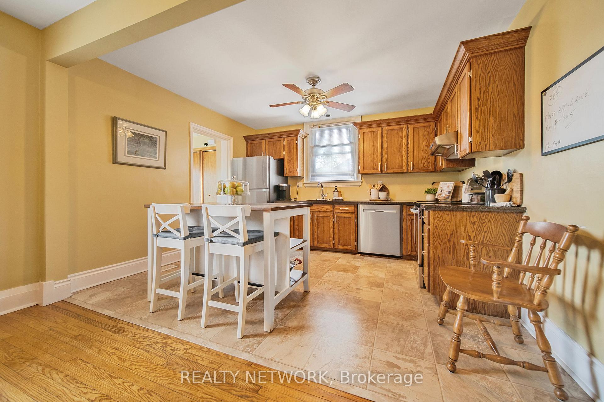 Photo 19 of 47 East 15th Street, Hamilton, Inch Park — HOMEH