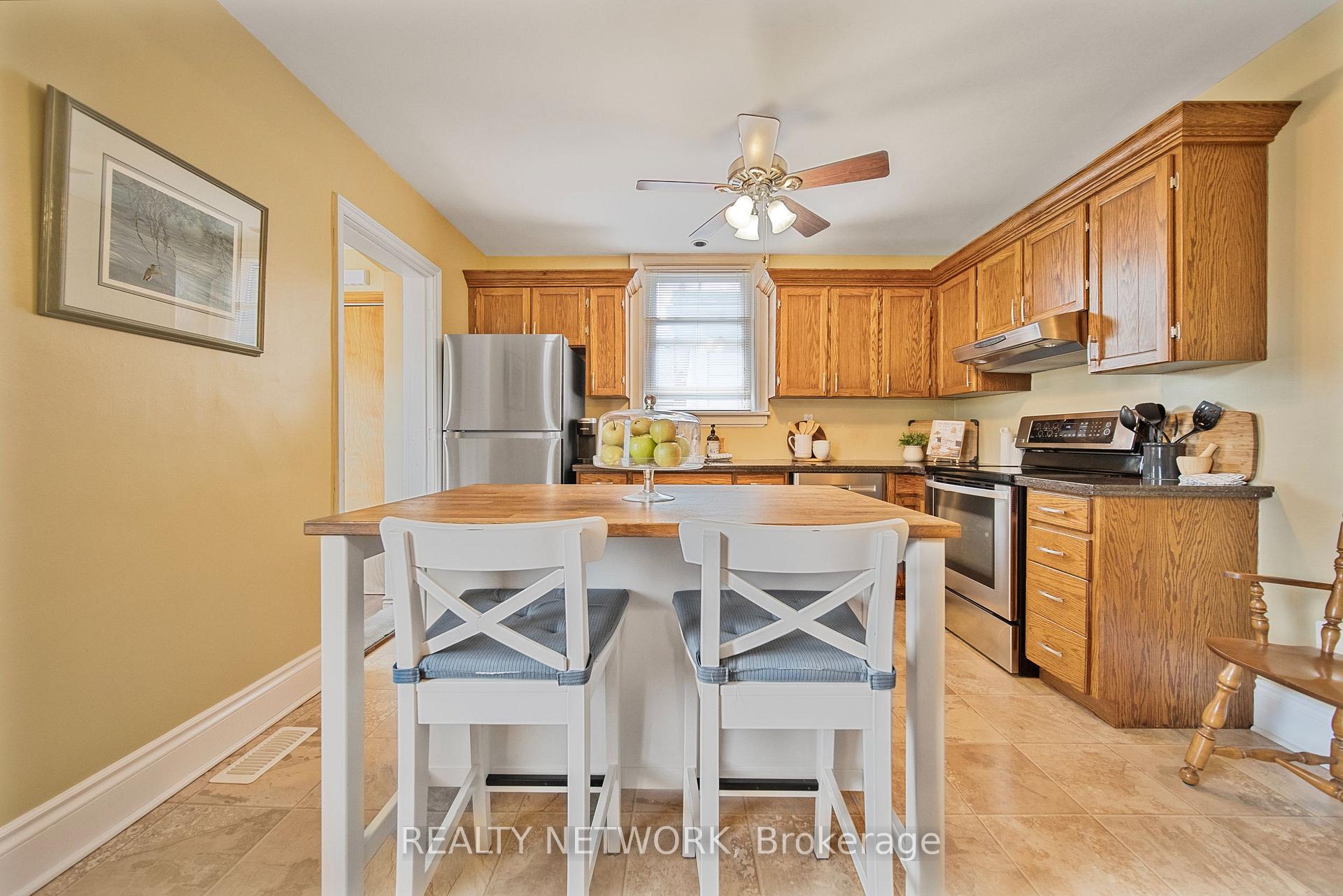 Photo 7 of 47 East 15th Street, Hamilton, Inch Park — HOMEH