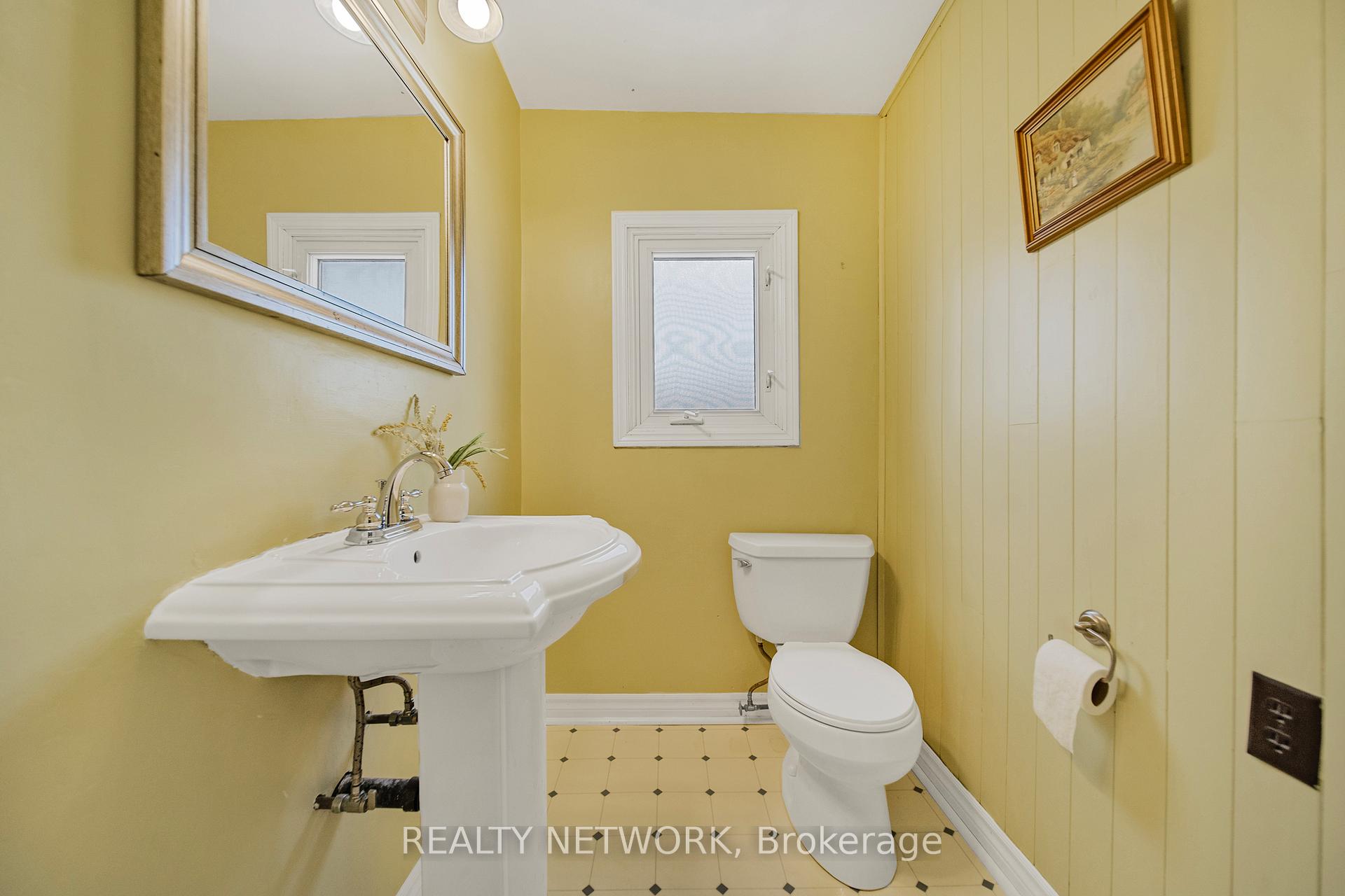 Photo 28 of 47 East 15th Street, Hamilton, Inch Park — HOMEH