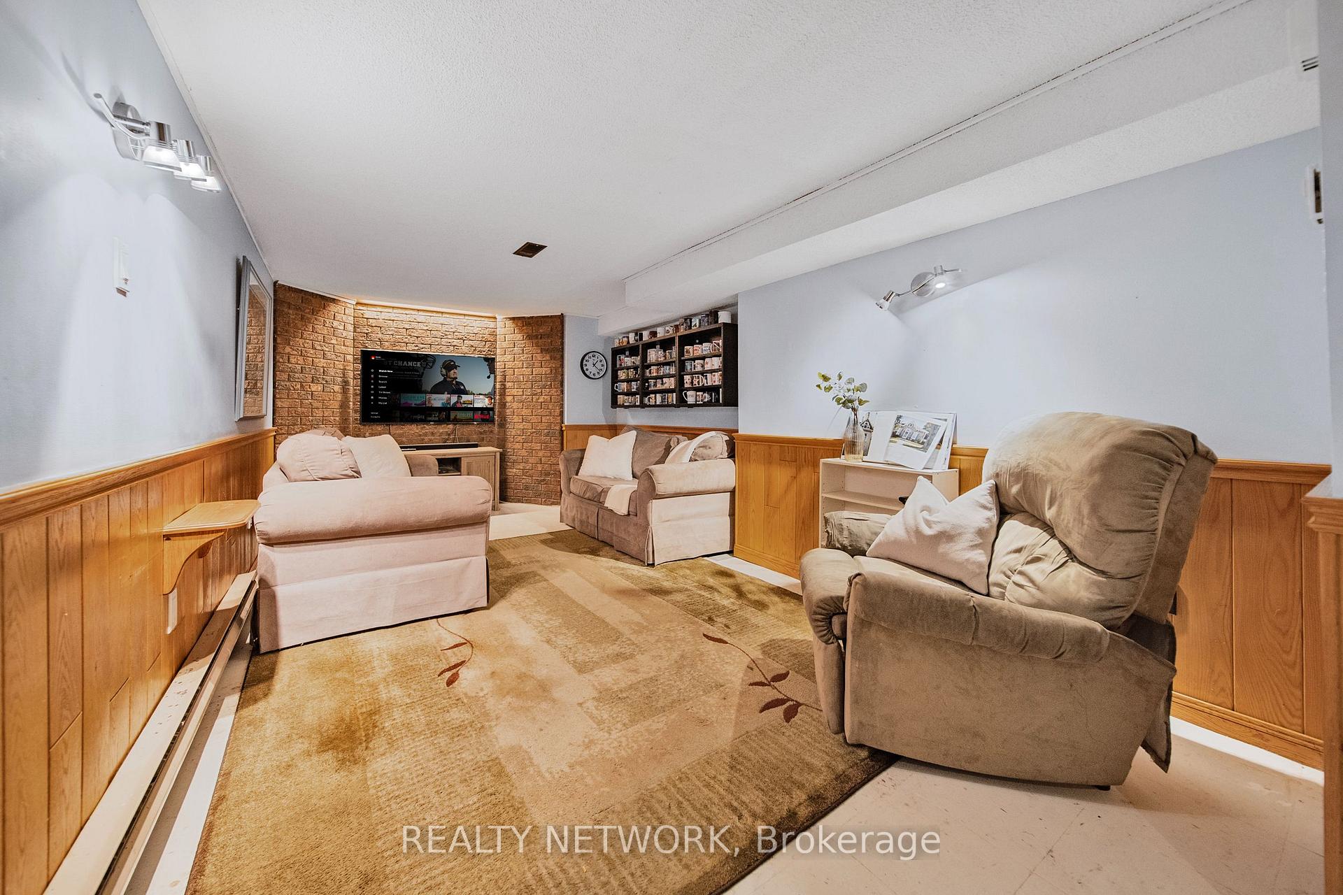 Photo 36 of 47 East 15th Street, Hamilton, Inch Park — HOMEH