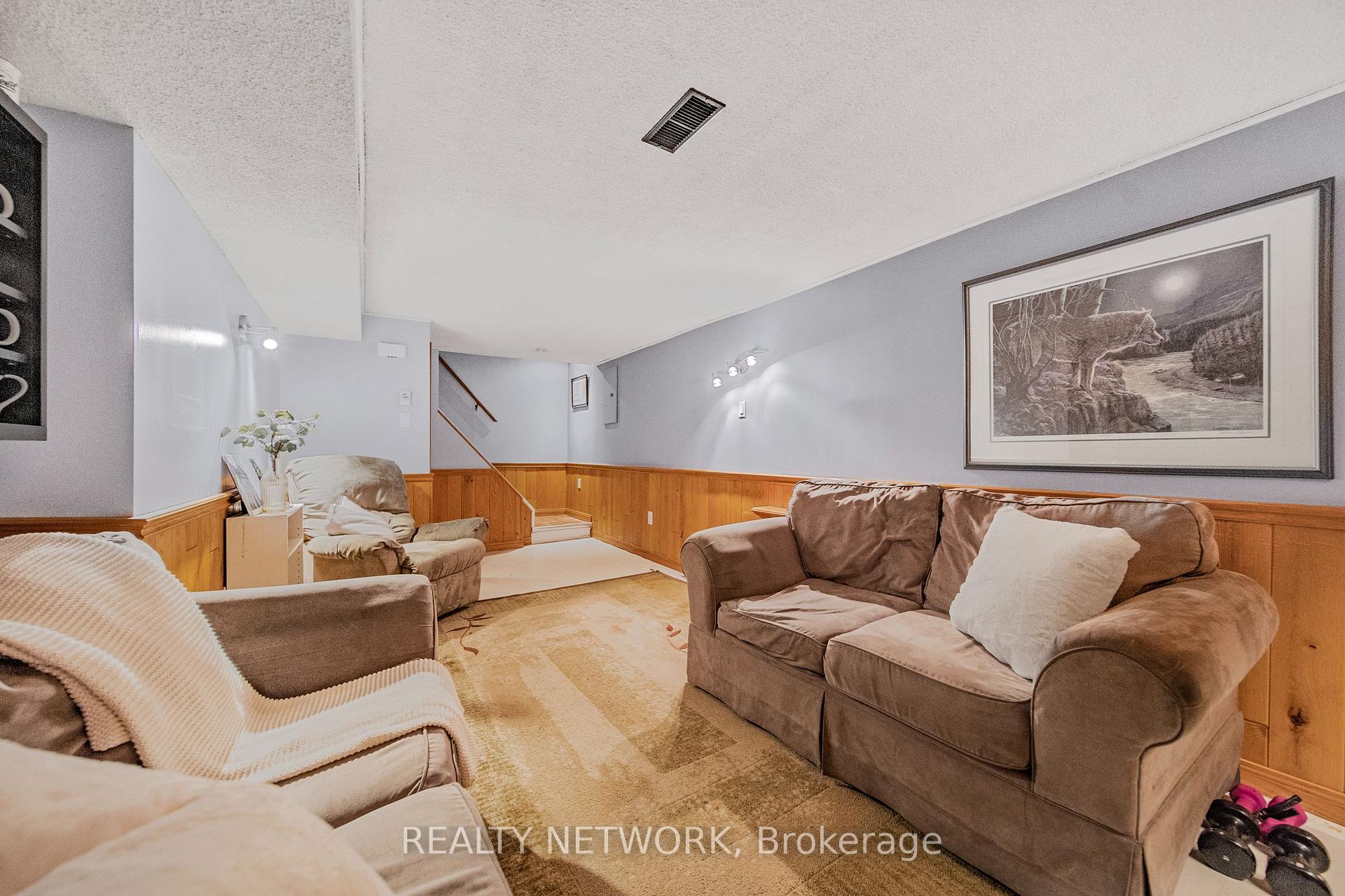 Photo 37 of 47 East 15th Street, Hamilton, Inch Park — HOMEH
