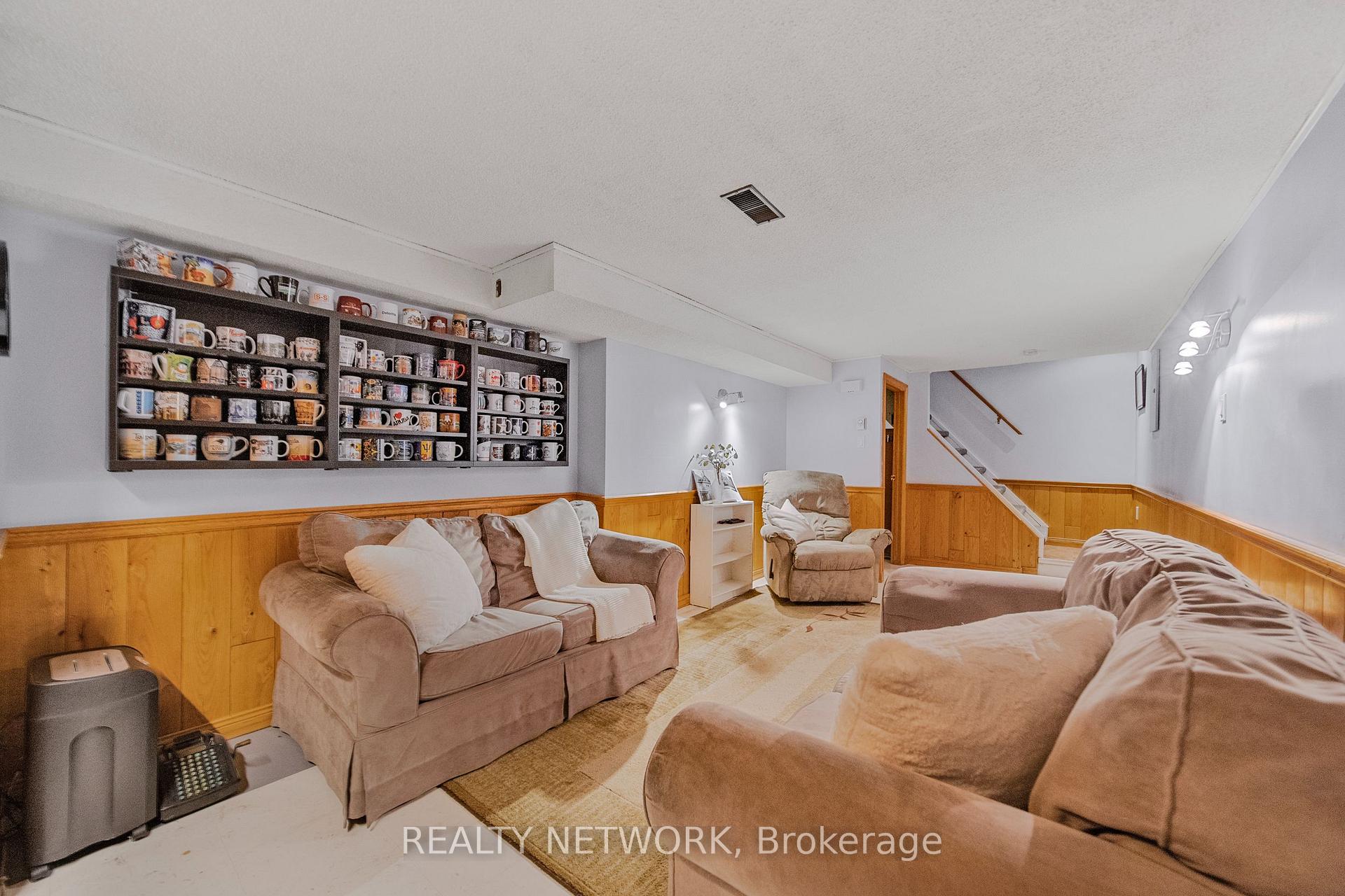 Photo 20 of 47 East 15th Street, Hamilton, Inch Park — HOMEH