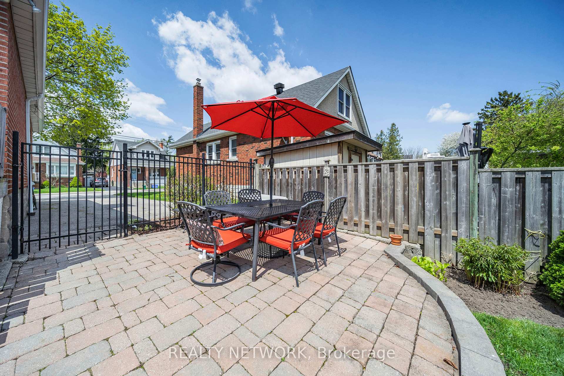 Photo 30 of 47 East 15th Street, Hamilton, Inch Park — HOMEH