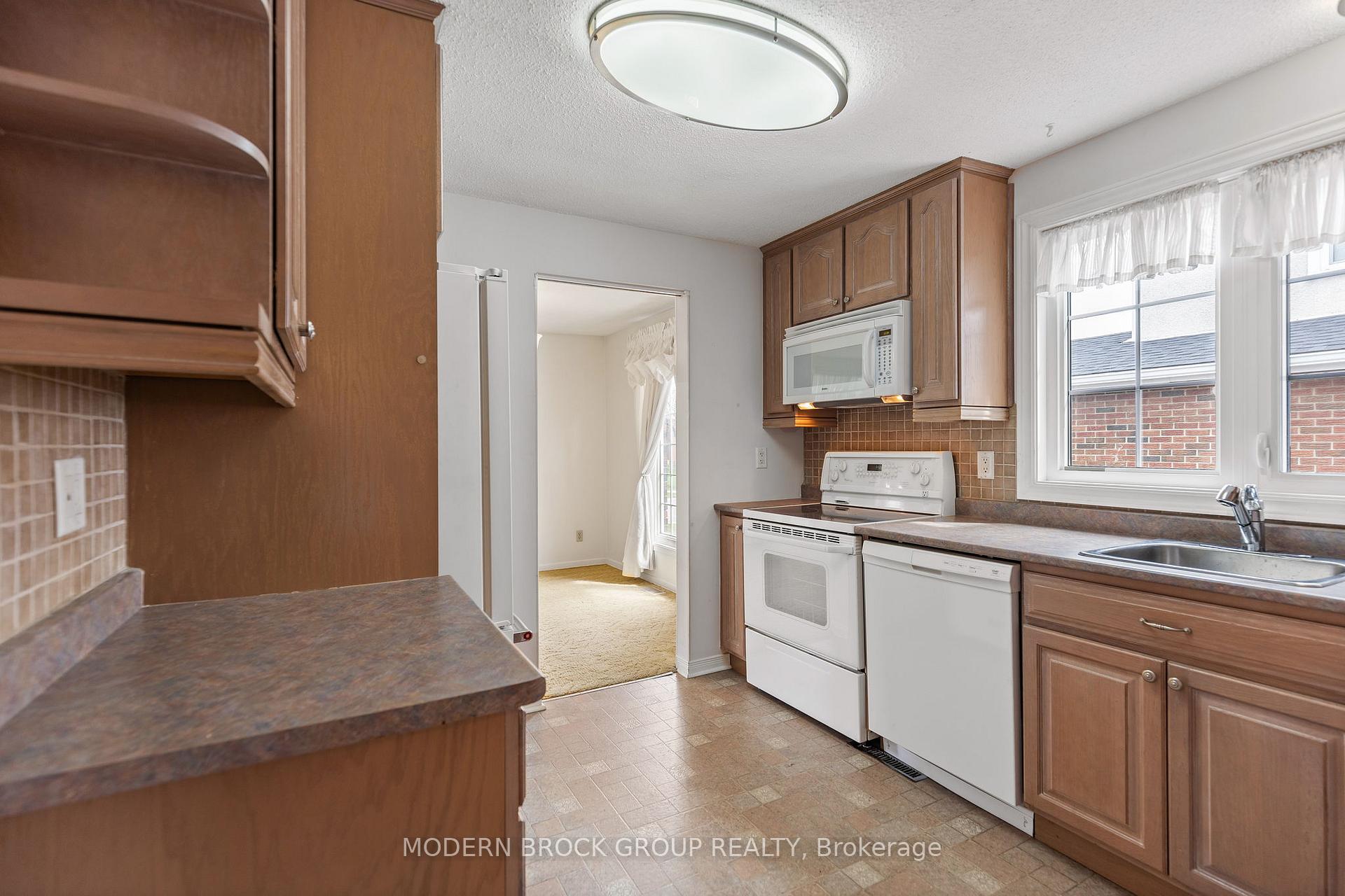 Photo 5 of 1896 Elmridge Drive, Ottawa, Beacon Hill South — HOMEH