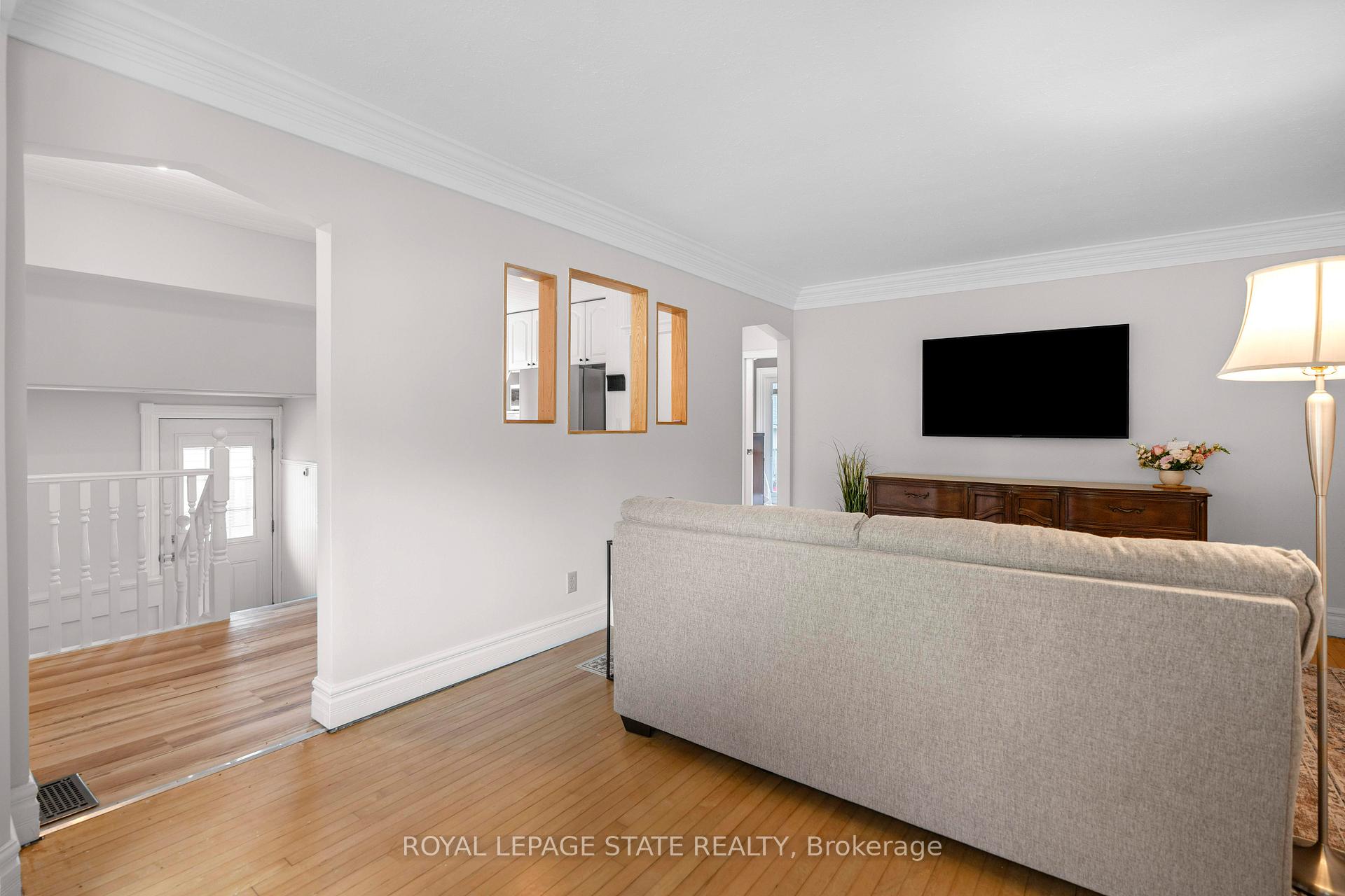 Photo 5 of 46 East 38th Street, Hamilton, Raleigh — HOMEH