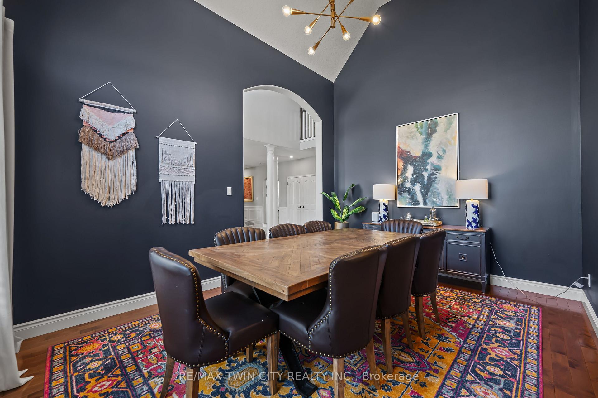 Photo 31 of 533 Falconridge Crescent, Kitchener — HOMEH