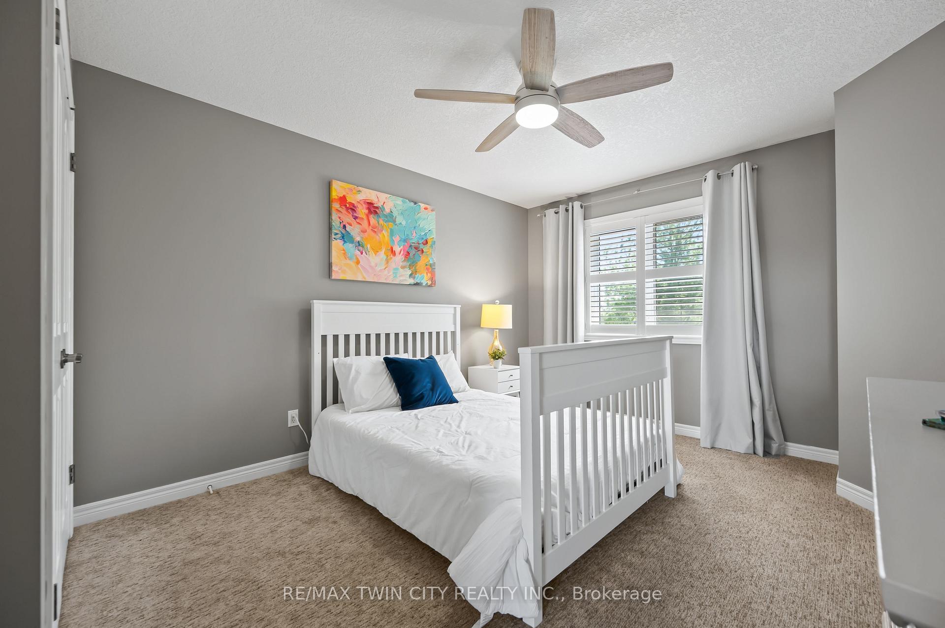 Photo 37 of 533 Falconridge Crescent, Kitchener — HOMEH