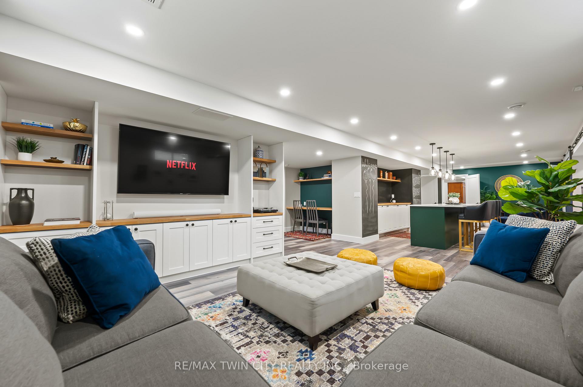 Photo 39 of 533 Falconridge Crescent, Kitchener — HOMEH