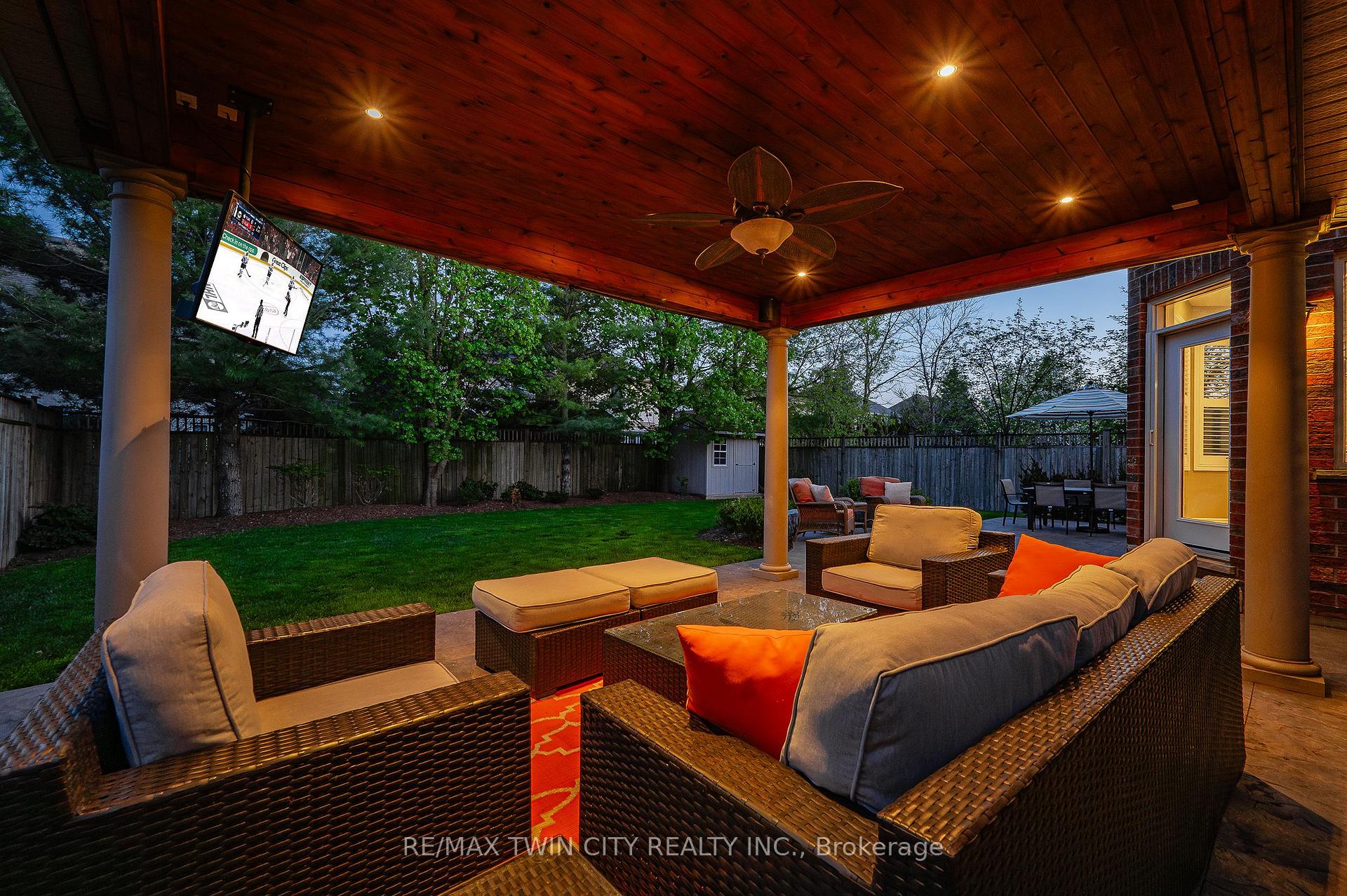 Photo 38 of 533 Falconridge Crescent, Kitchener — HOMEH