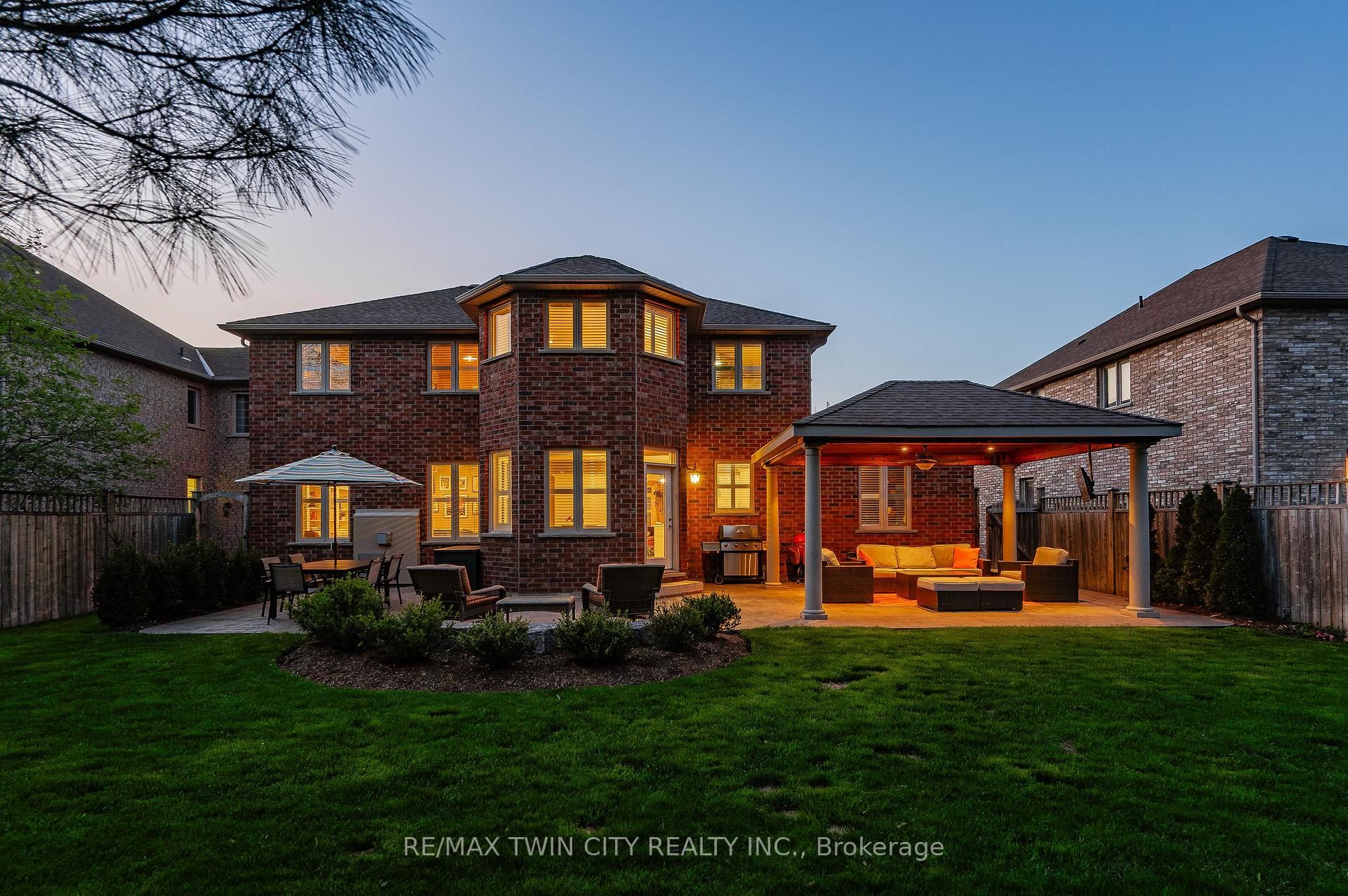 Photo 49 of 533 Falconridge Crescent, Kitchener — HOMEH