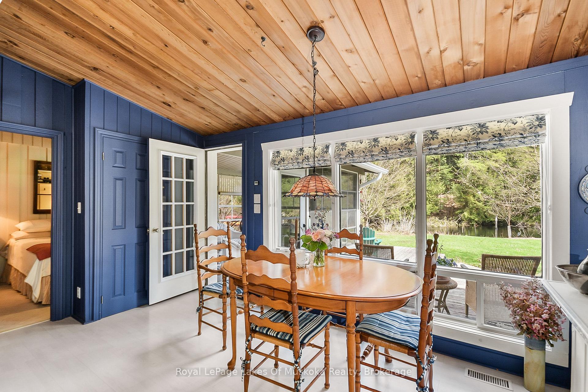 Photo 20 of 9 Summer Lane, Bracebridge, Draper — HOMEH