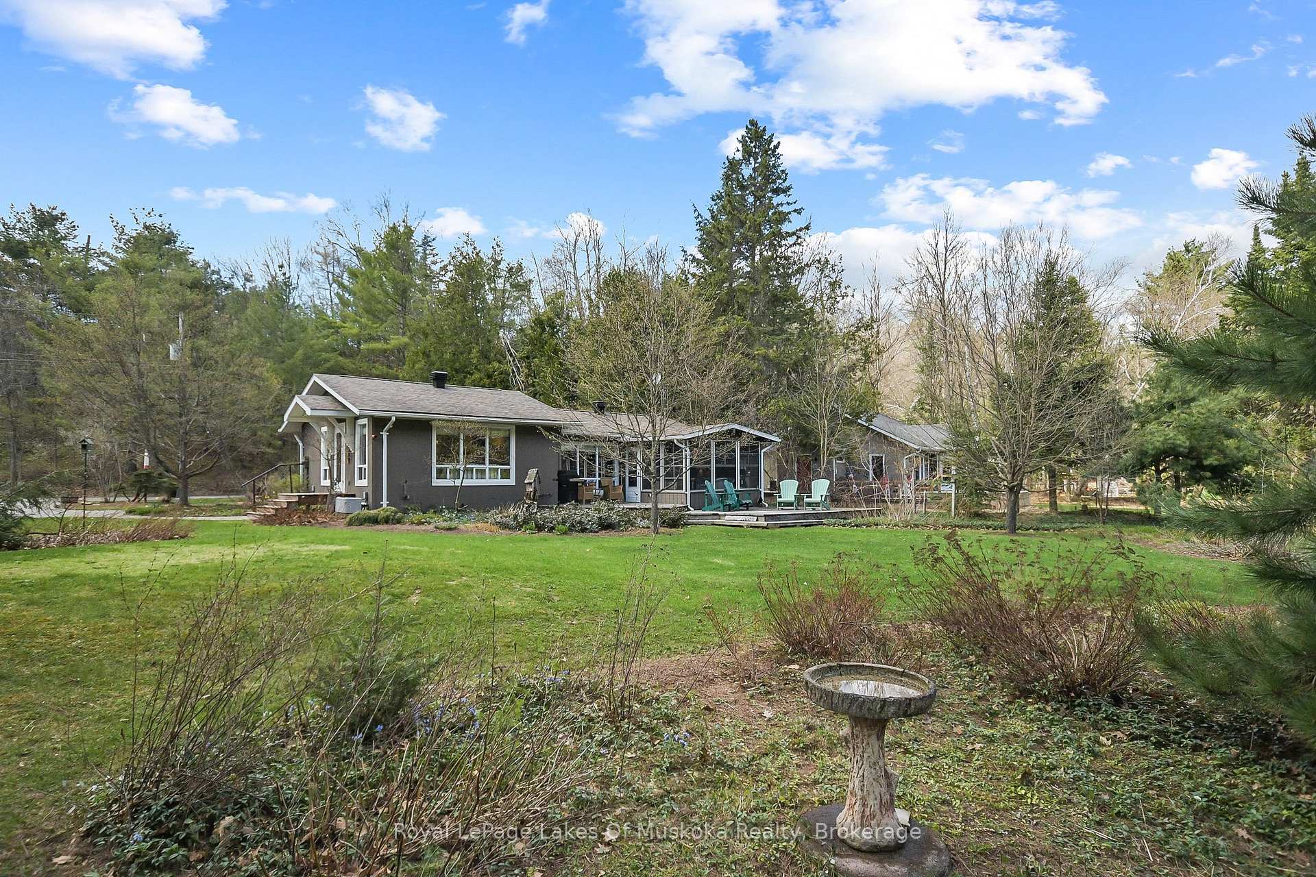 Photo 27 of 9 Summer Lane, Bracebridge, Draper — HOMEH