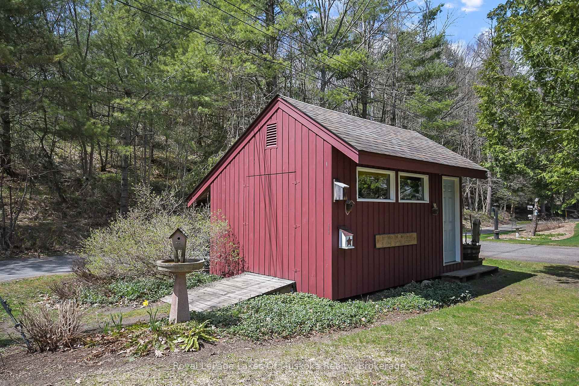 Photo 34 of 9 Summer Lane, Bracebridge, Draper — HOMEH