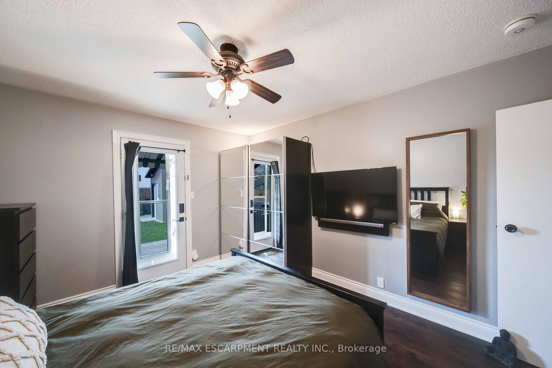 Photo 14 of 78 Lincoln Avenue, St. Catharines, Oakdale — HOMEH