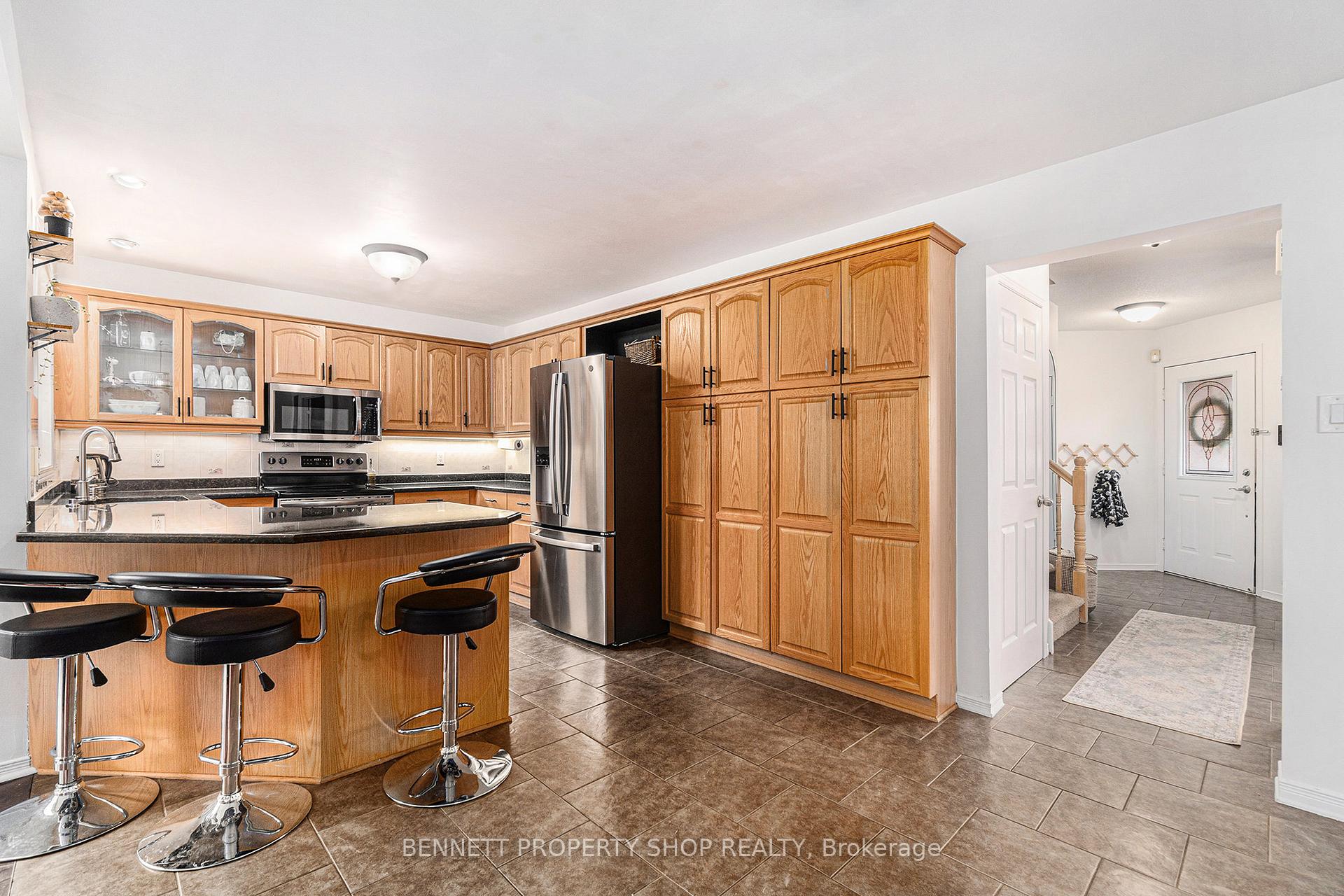 Photo 6 of 42 Steggall Crescent, Ottawa, Stittsville (Central) — HOMEH