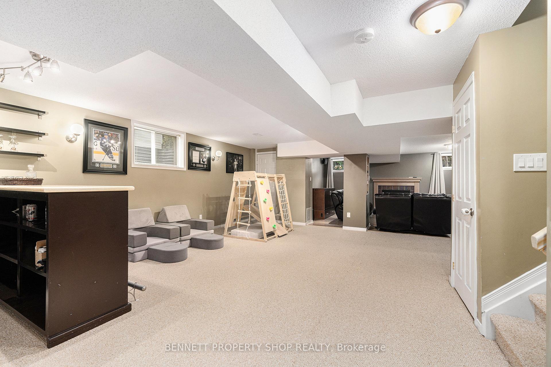 Photo 20 of 42 Steggall Crescent, Ottawa, Stittsville (Central) — HOMEH