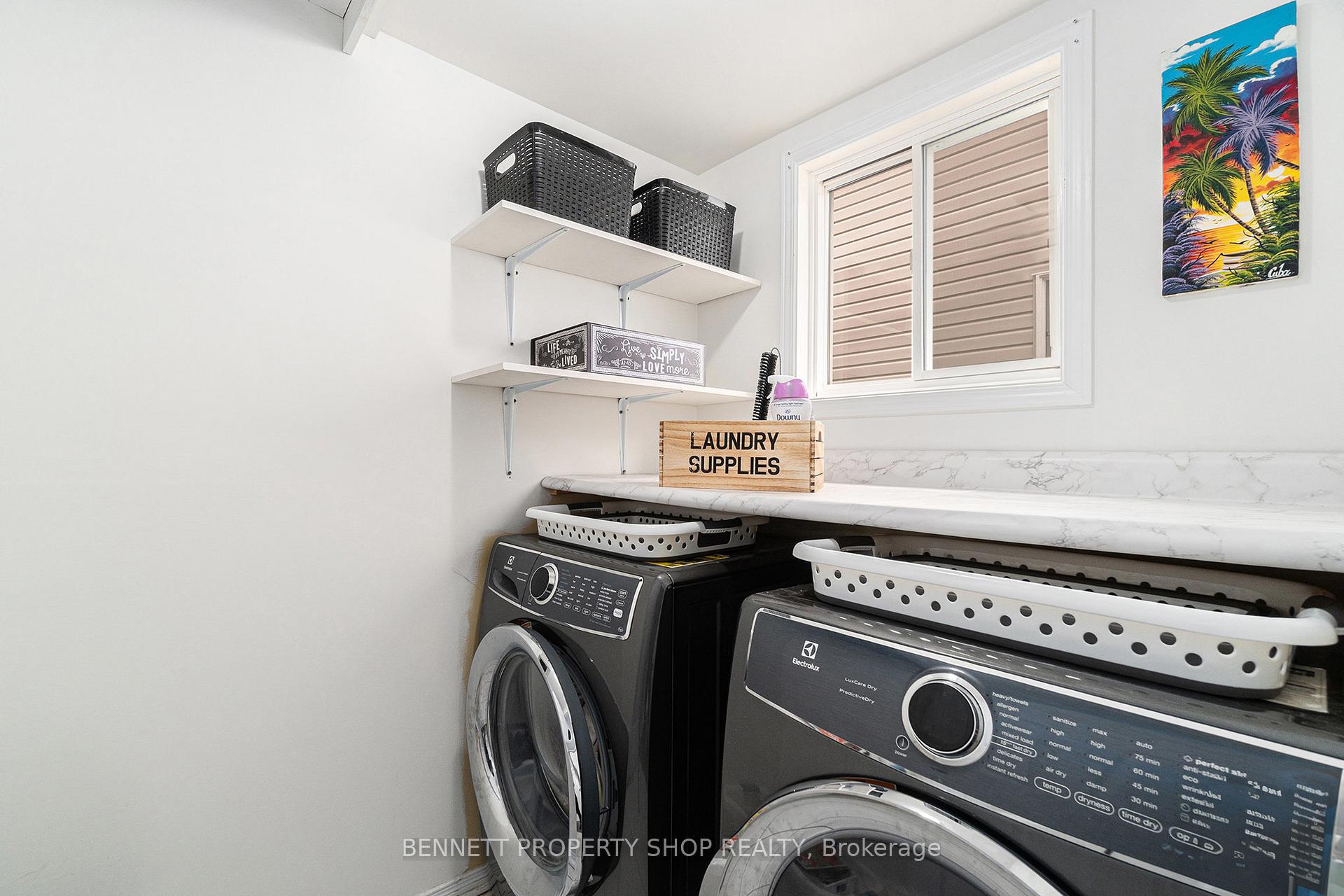 Photo 4 of 42 Steggall Crescent, Ottawa, Stittsville (Central) — HOMEH