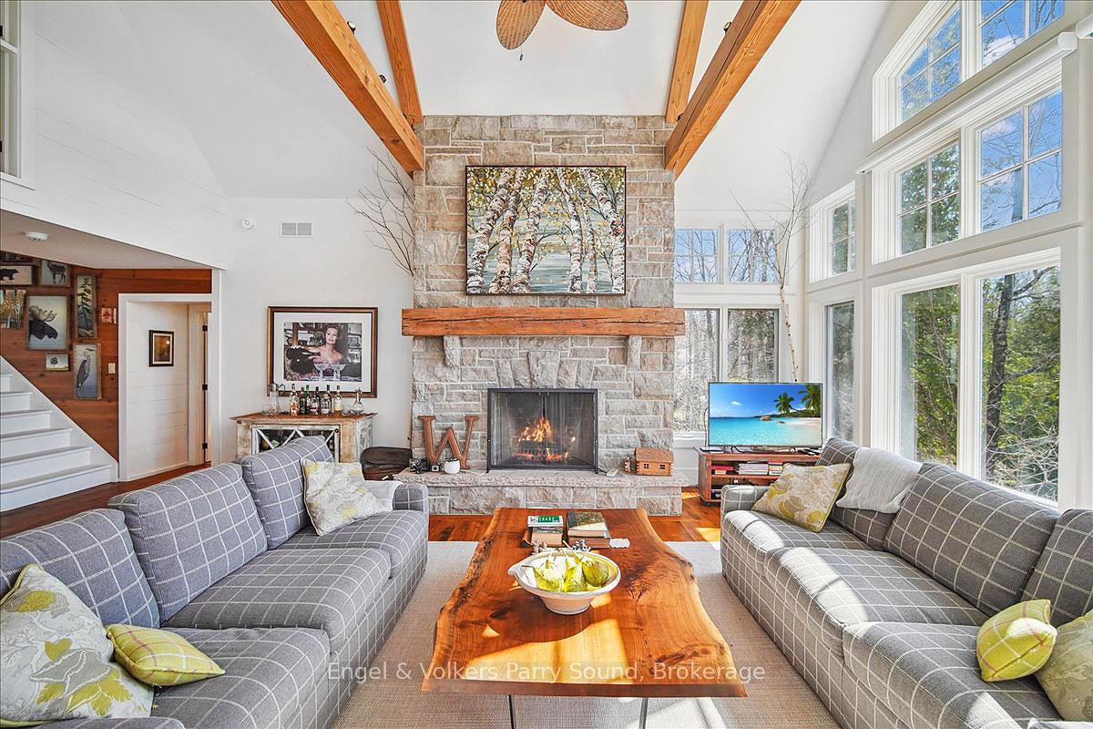 Photo 12 of 20 Cardinal Court, McKellar — HOMEH