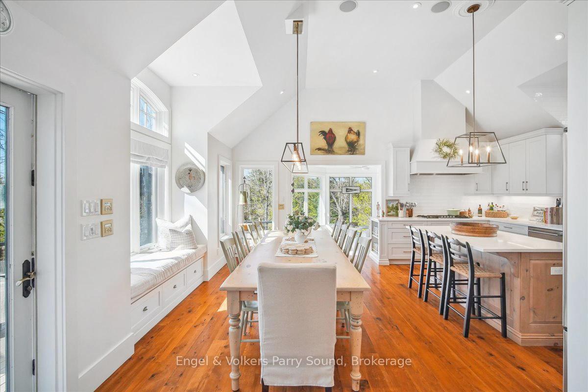 Photo 10 of 20 Cardinal Court, McKellar — HOMEH