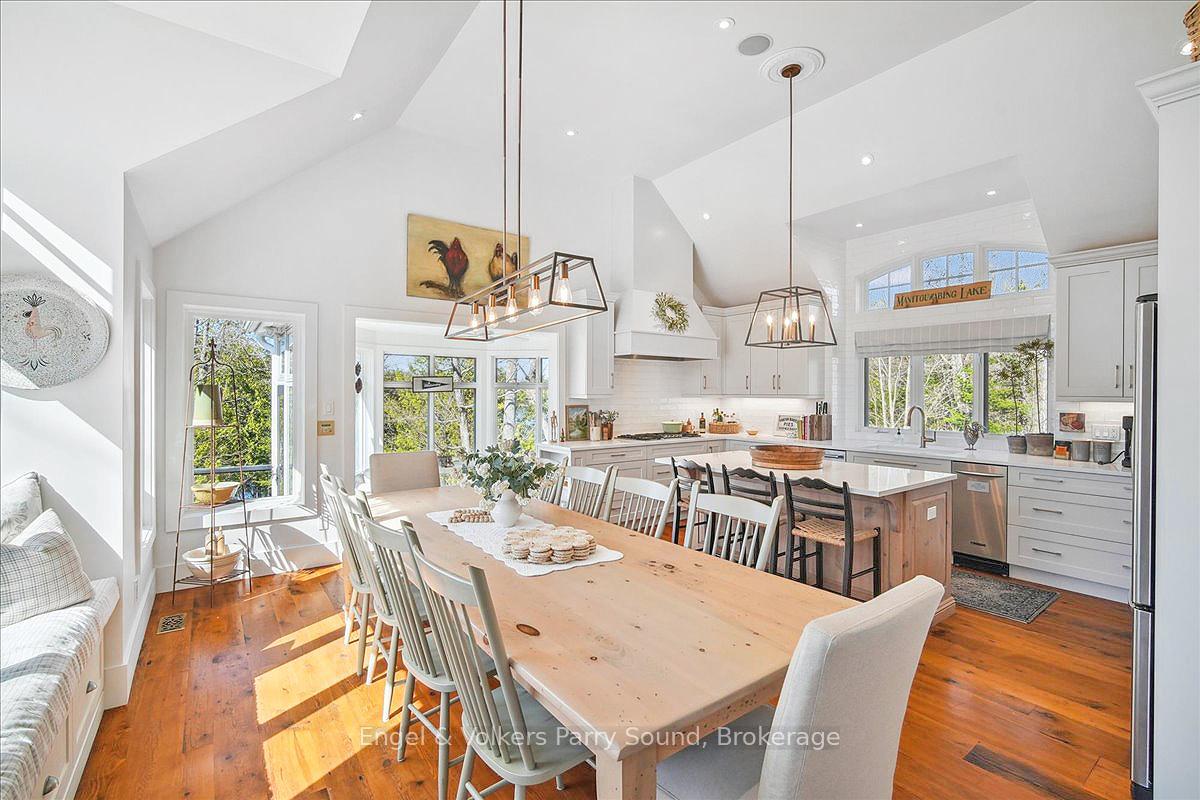 Photo 14 of 20 Cardinal Court, McKellar — HOMEH