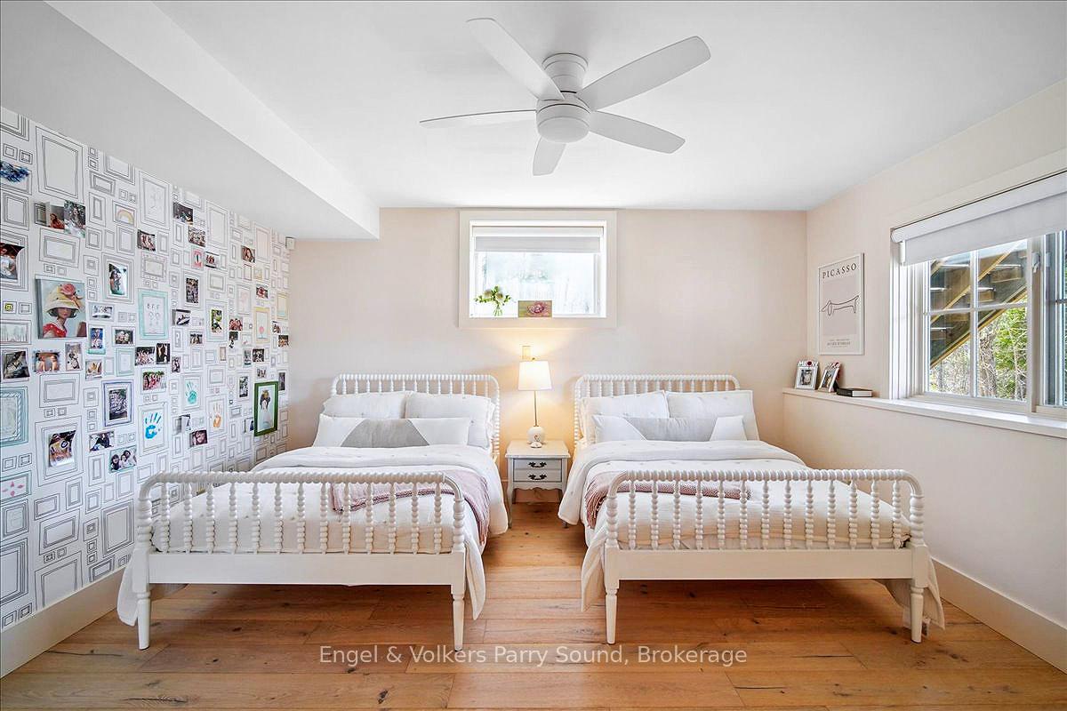 Photo 32 of 20 Cardinal Court, McKellar — HOMEH