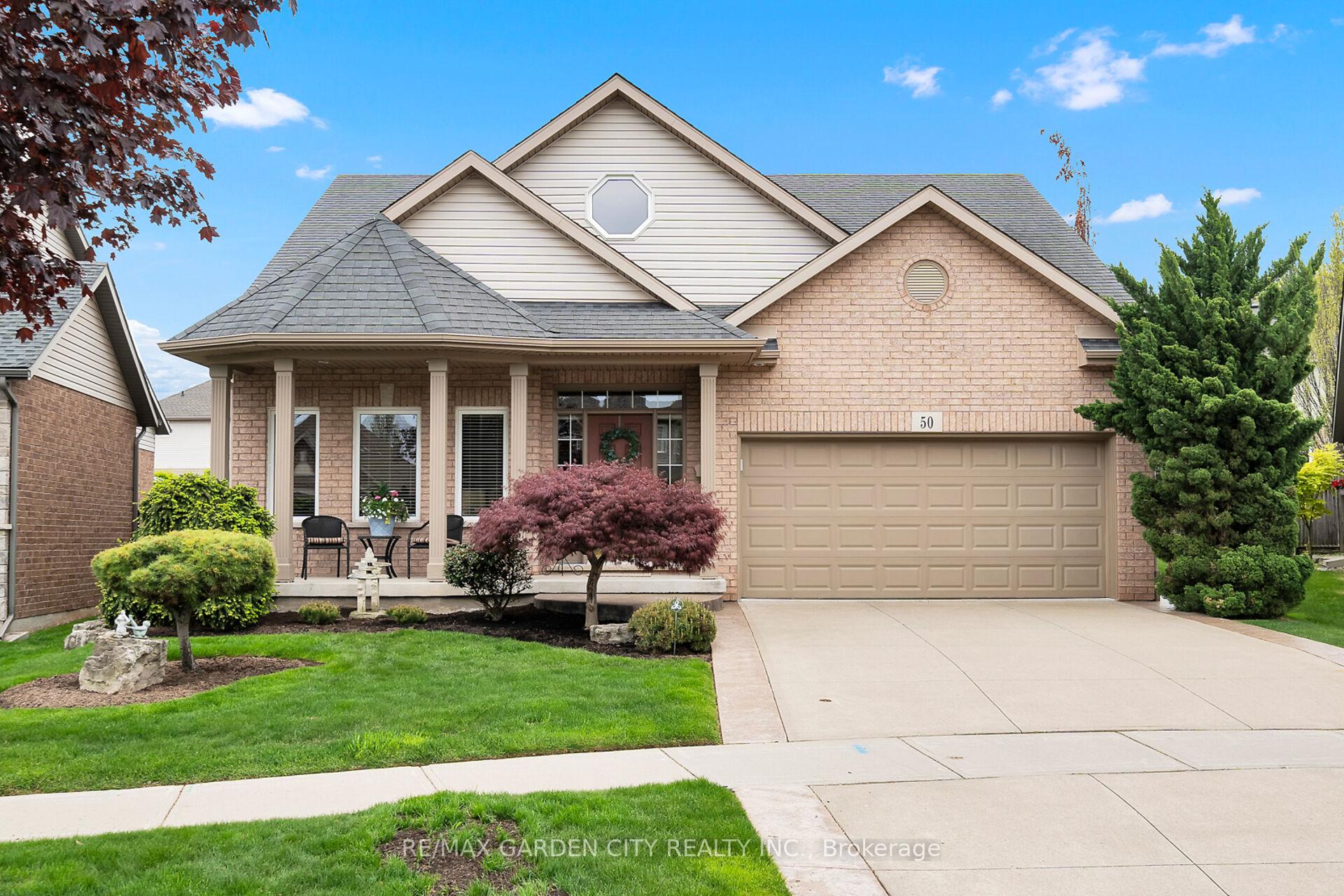Photo 2 of 50 Hewitt Drive, Grimsby, Grimsby East — HOMEH