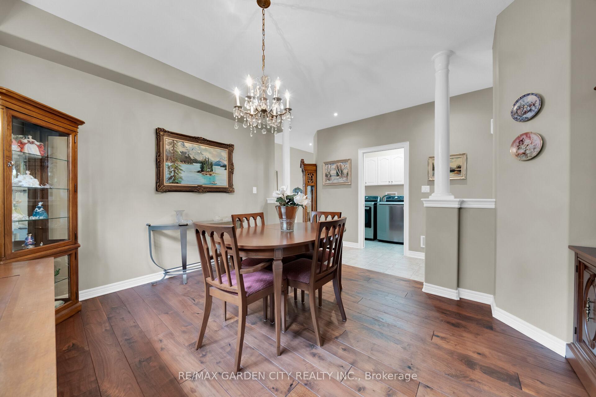 Photo 4 of 50 Hewitt Drive, Grimsby, Grimsby East — HOMEH