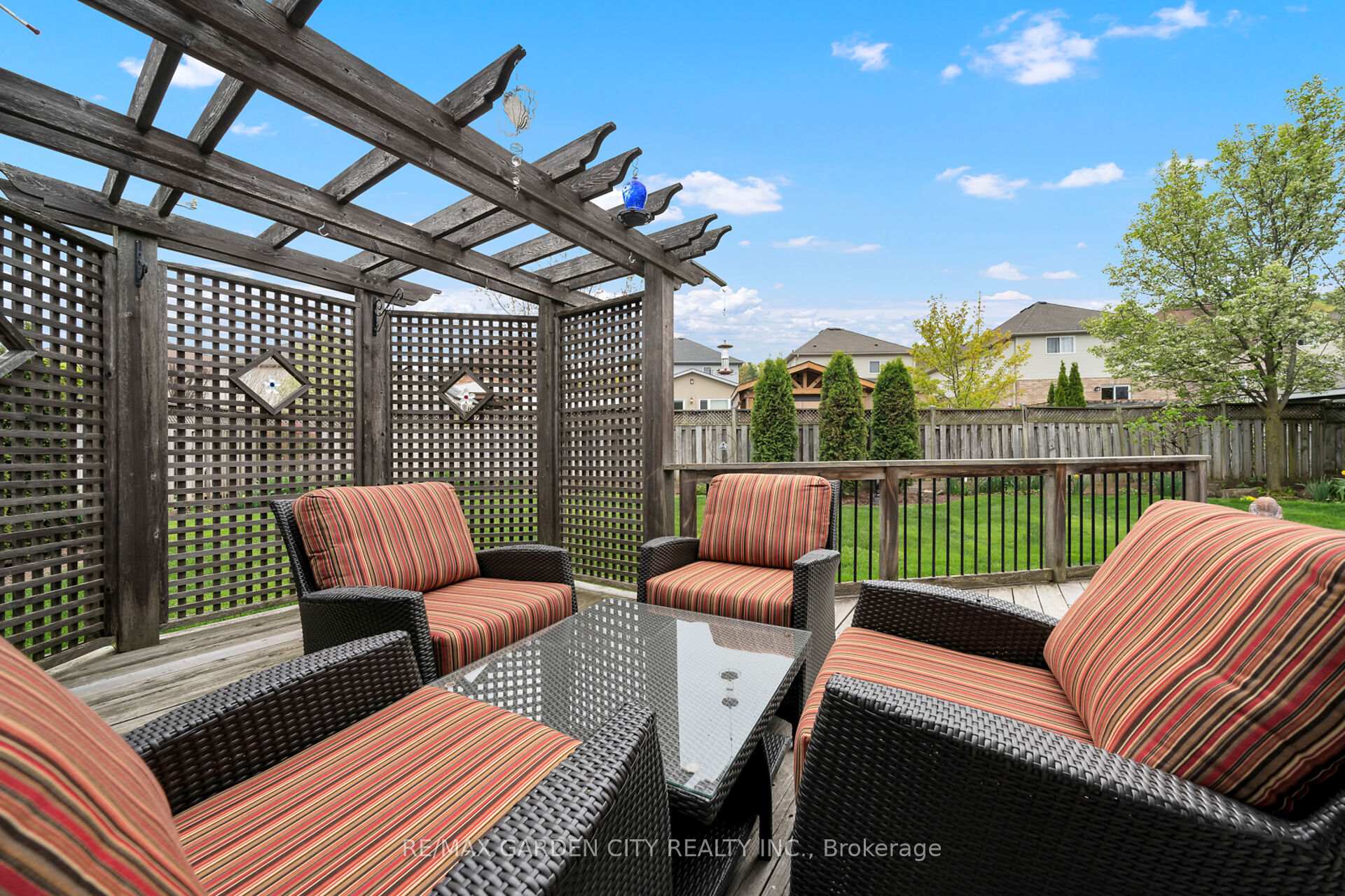 Photo 45 of 50 Hewitt Drive, Grimsby, Grimsby East — HOMEH