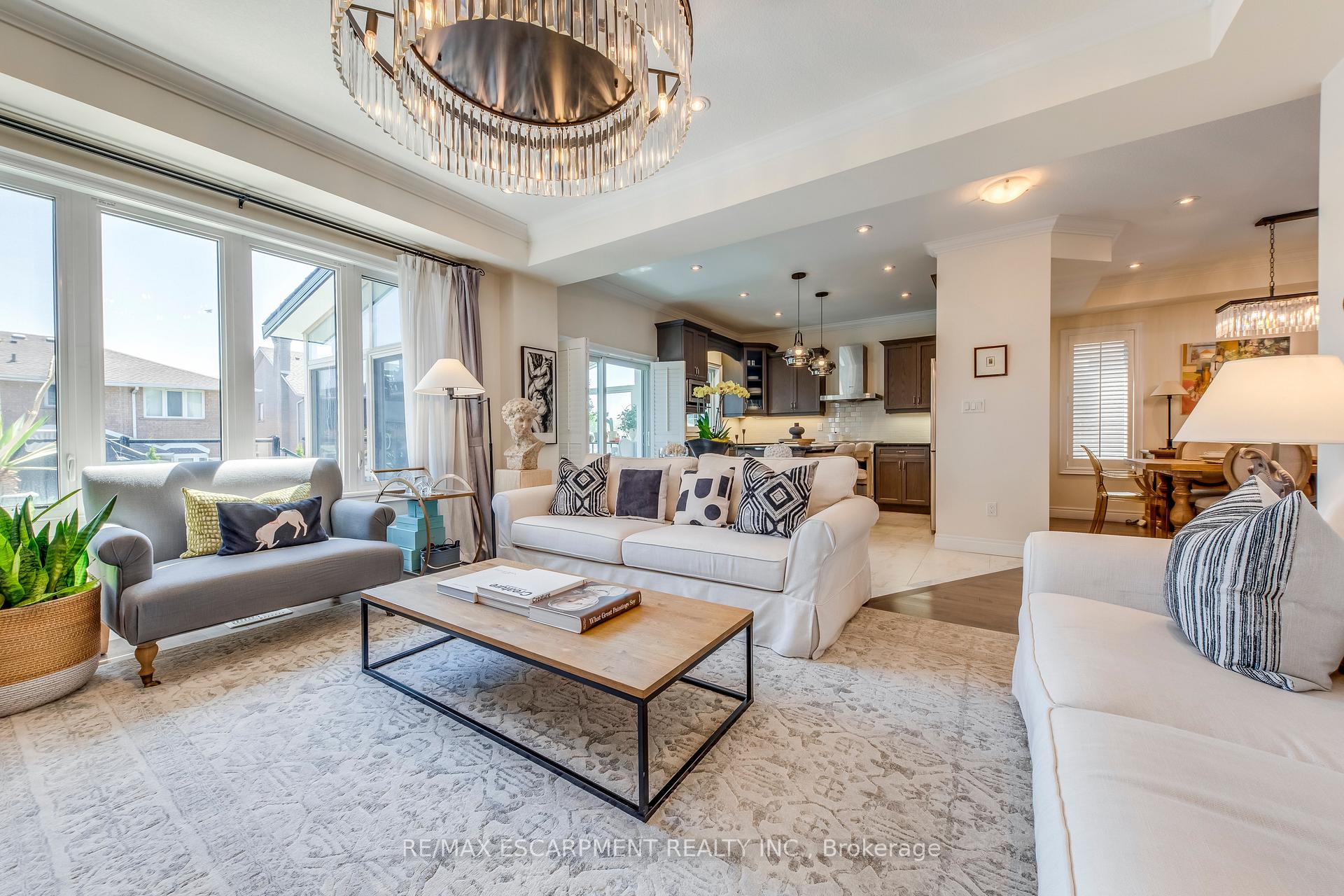Photo 14 of 12 Riva Court, Hamilton, Ryckmans — HOMEH