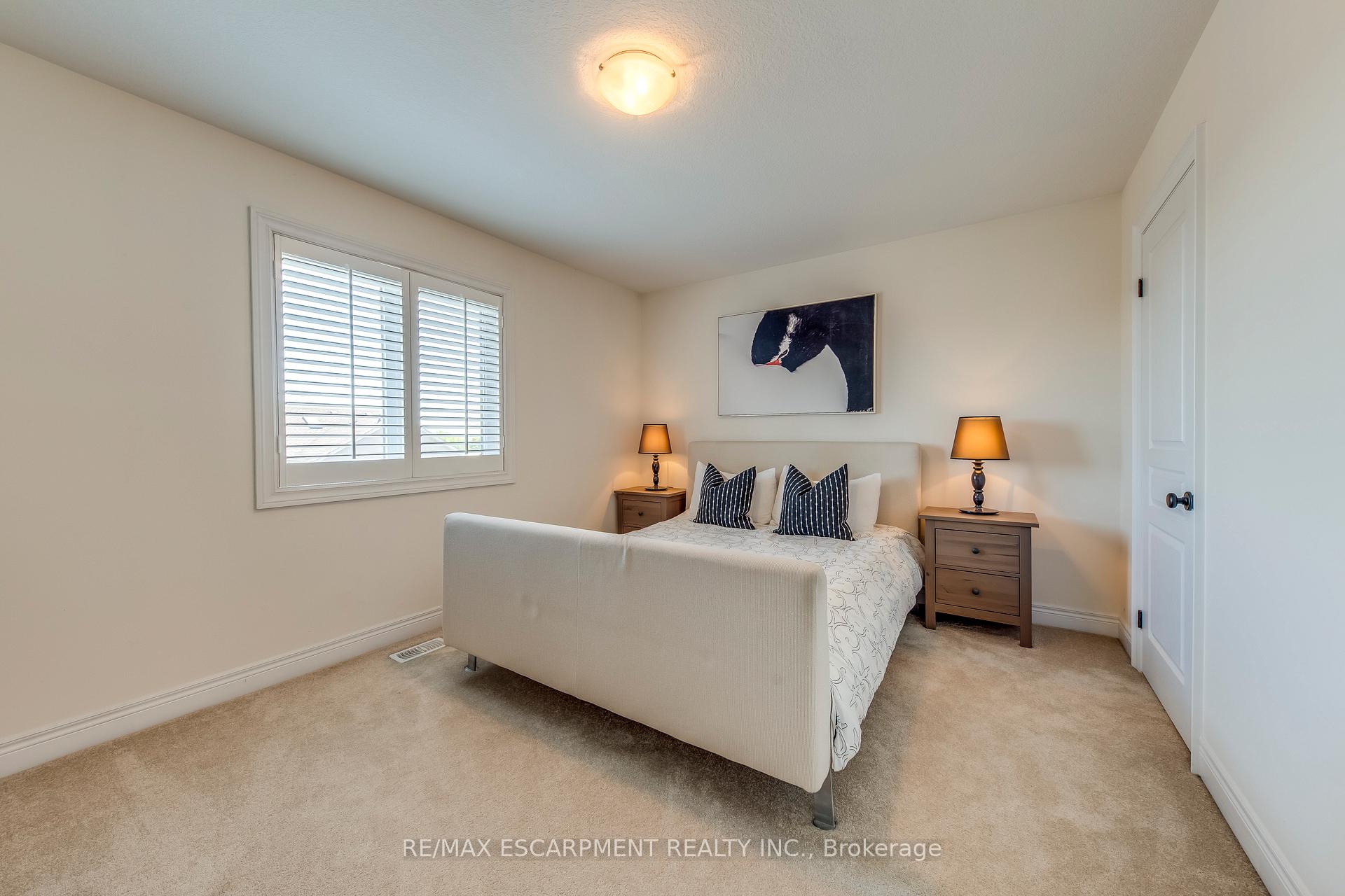 Photo 34 of 12 Riva Court, Hamilton, Ryckmans — HOMEH