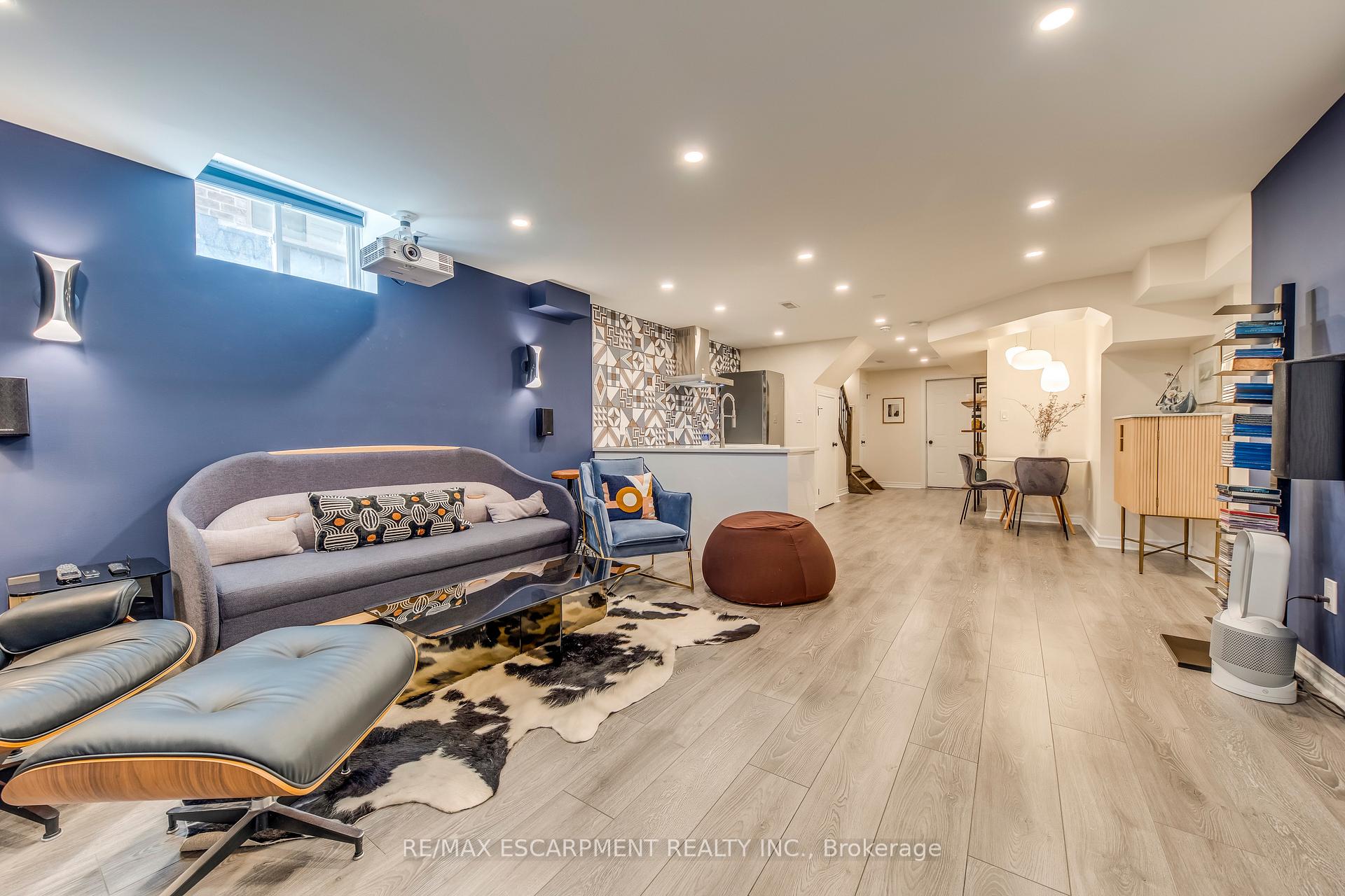 Photo 27 of 12 Riva Court, Hamilton, Ryckmans — HOMEH