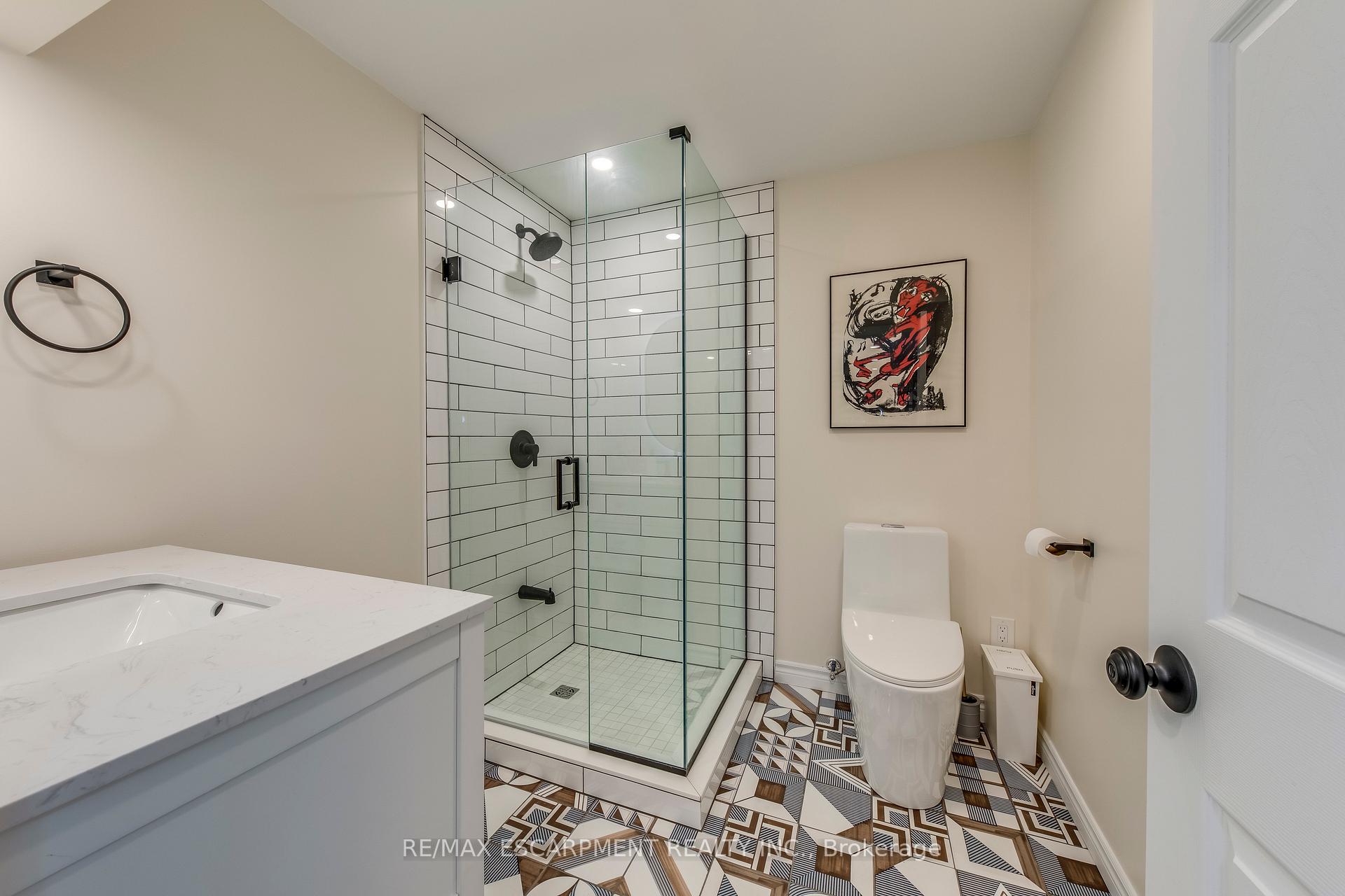 Photo 42 of 12 Riva Court, Hamilton, Ryckmans — HOMEH