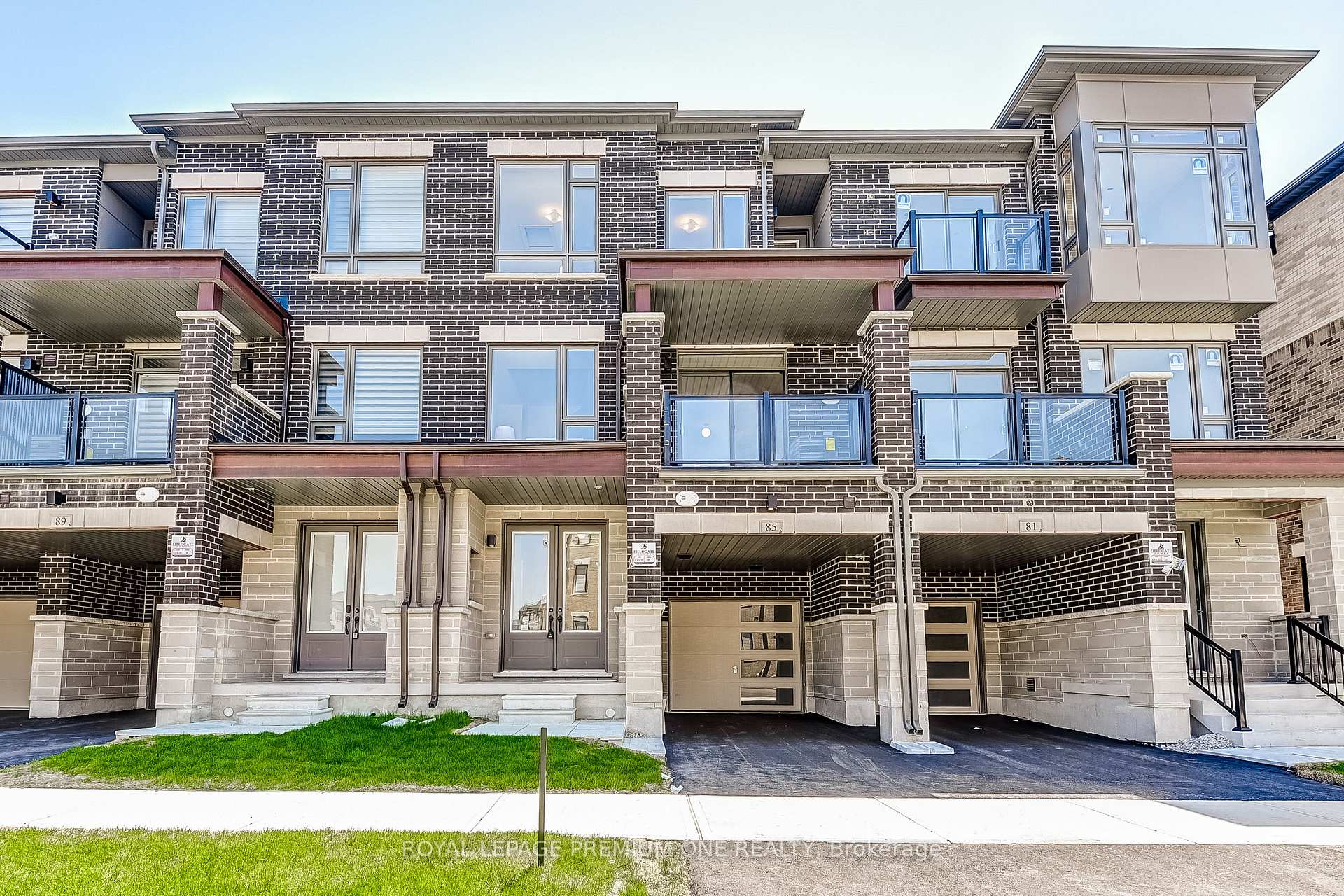 Photo 1 of 85 Tennant Circle N, Vaughan, Vellore Village — HOMEH