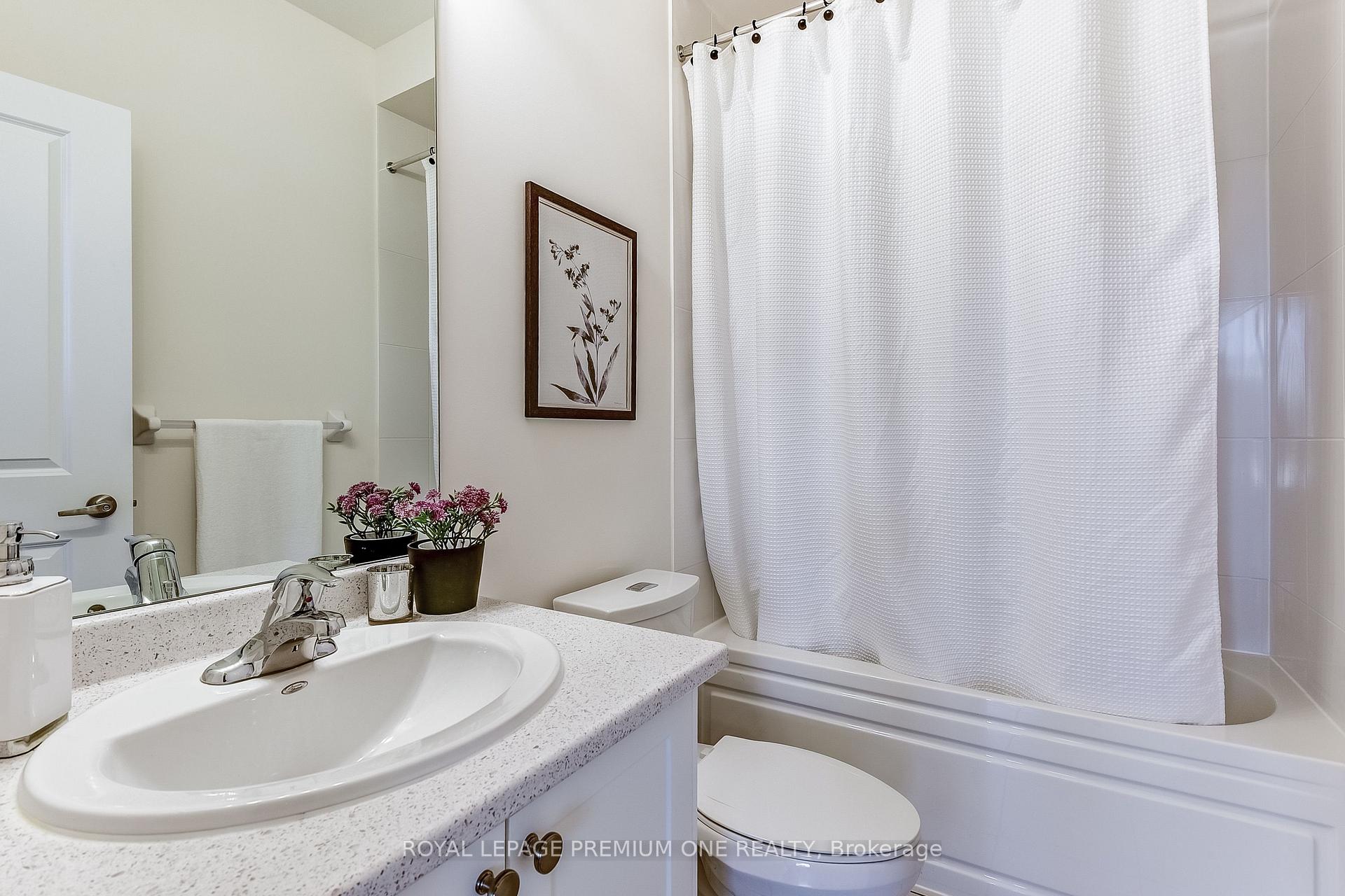 Photo 29 of 85 Tennant Circle N, Vaughan, Vellore Village — HOMEH