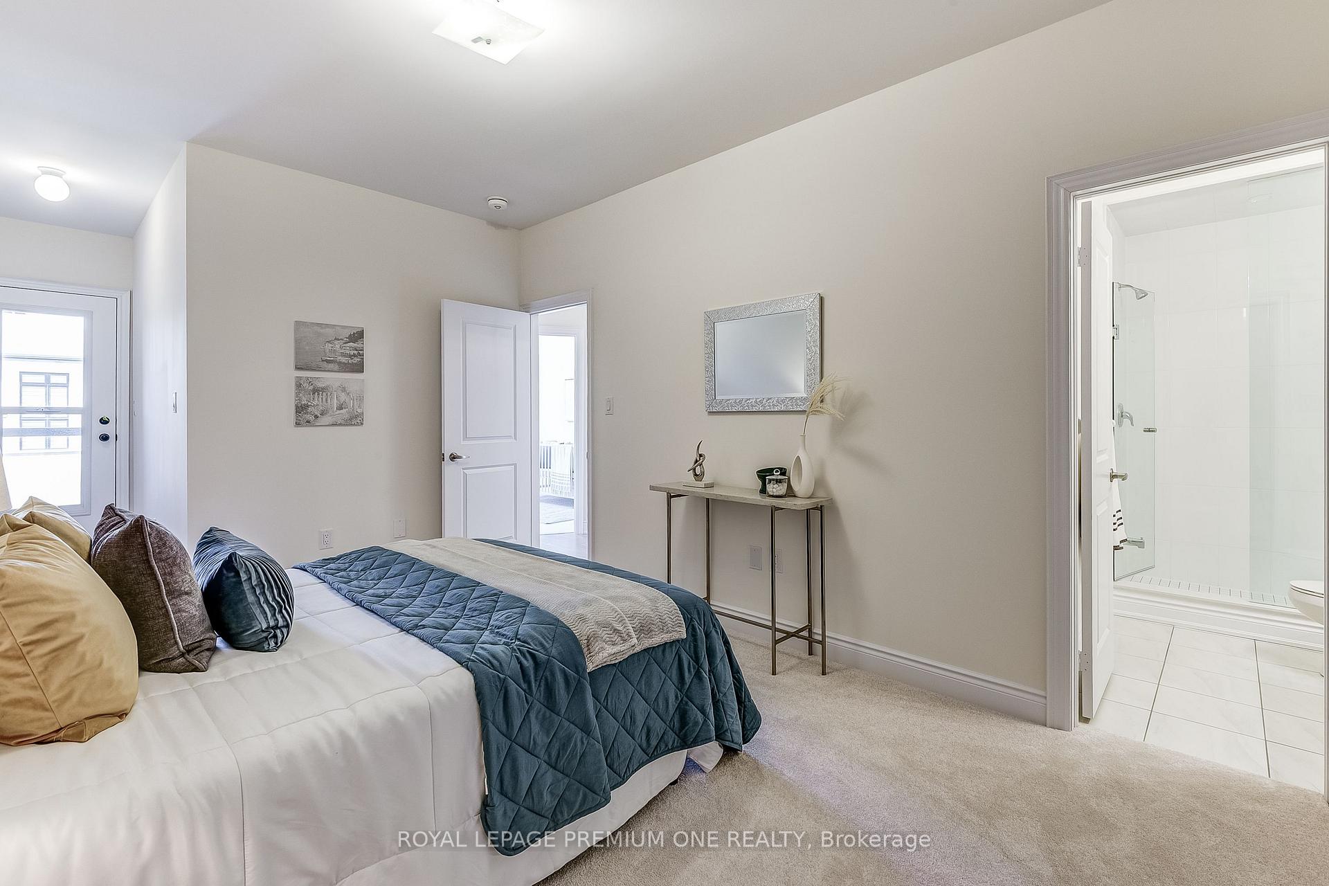 Photo 21 of 85 Tennant Circle N, Vaughan, Vellore Village — HOMEH