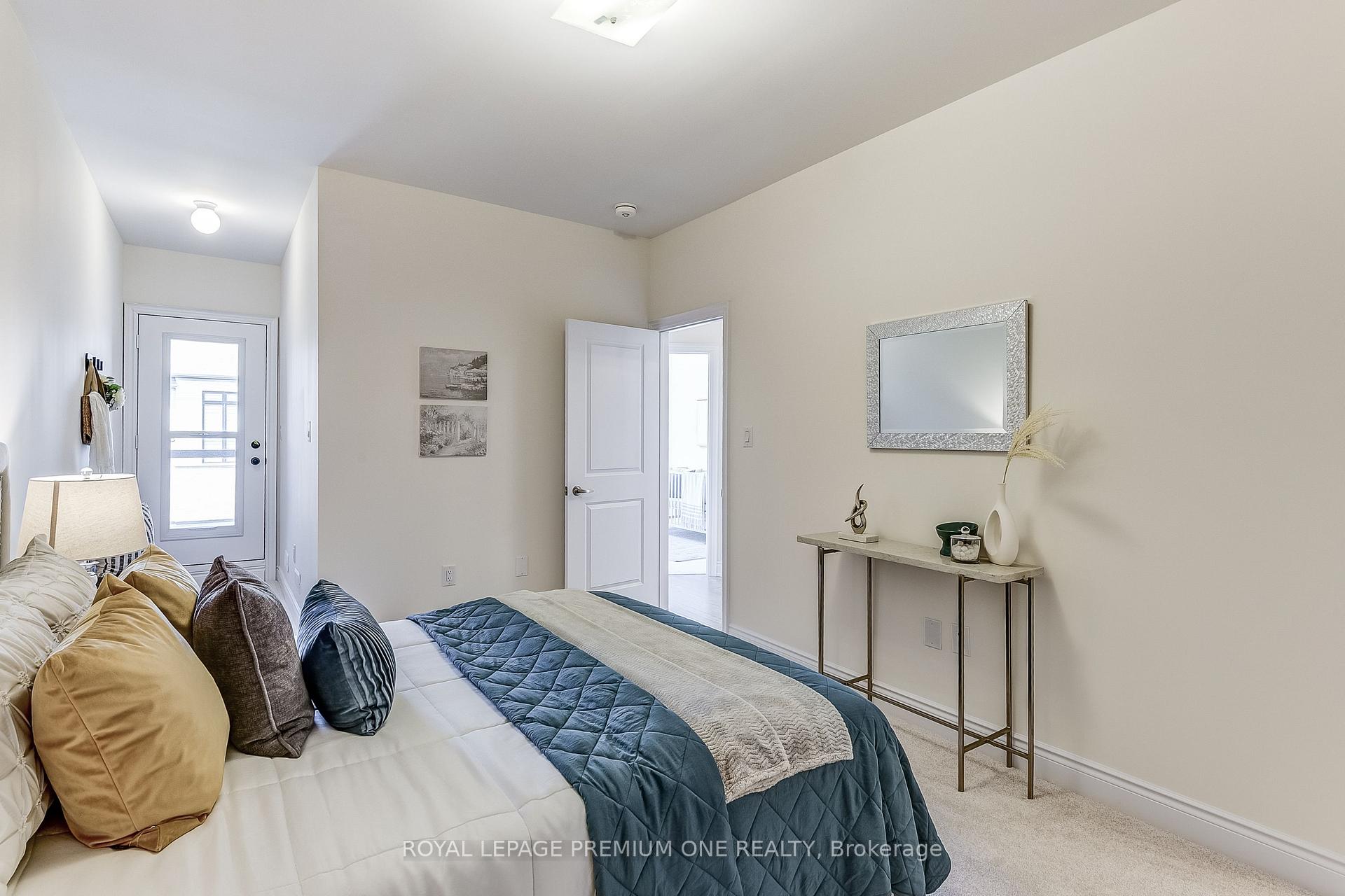 Photo 35 of 85 Tennant Circle N, Vaughan, Vellore Village — HOMEH