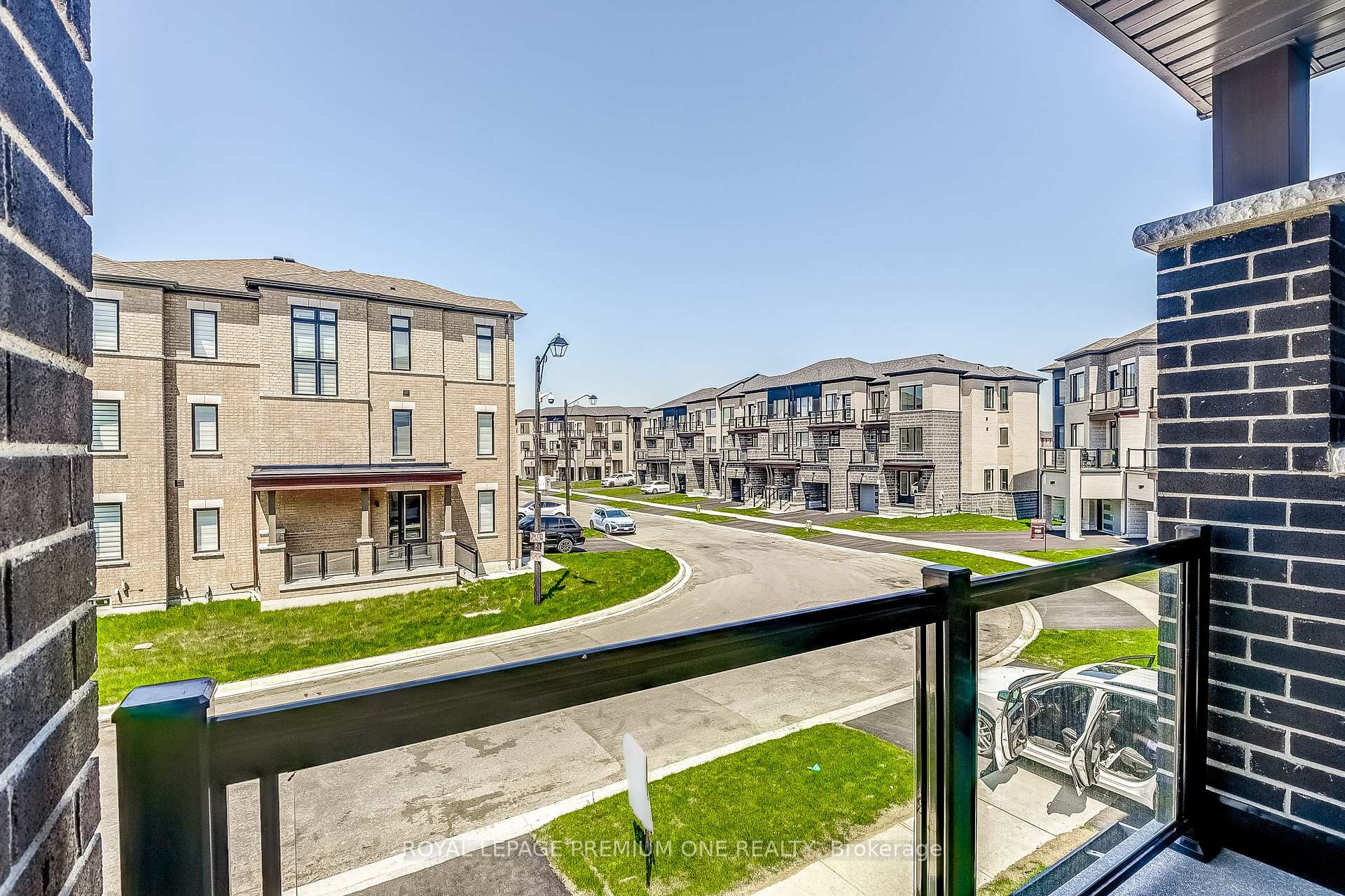Photo 39 of 85 Tennant Circle N, Vaughan, Vellore Village — HOMEH