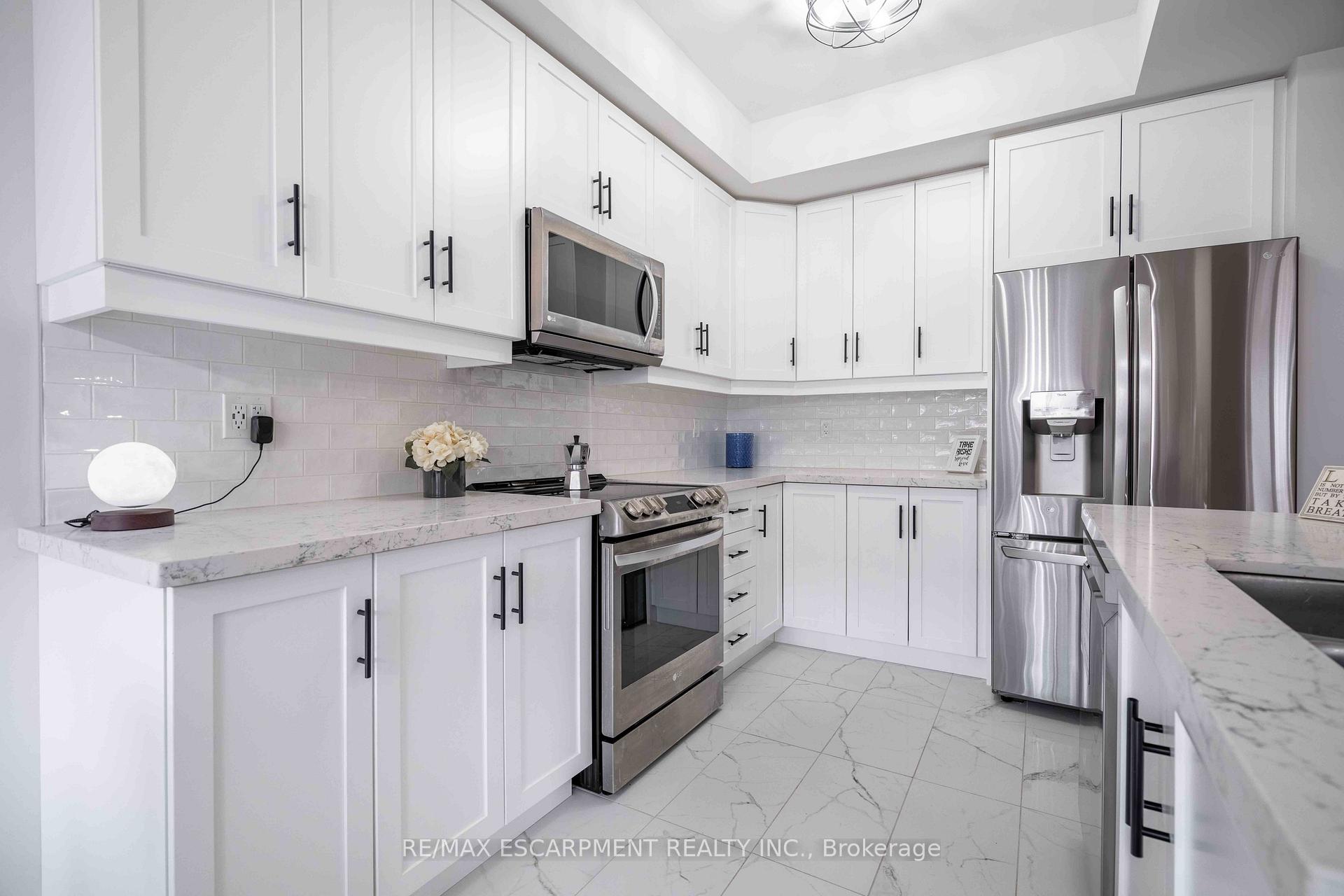 Photo 10 of 87 Beasley Grove, Hamilton, Meadowlands — HOMEH