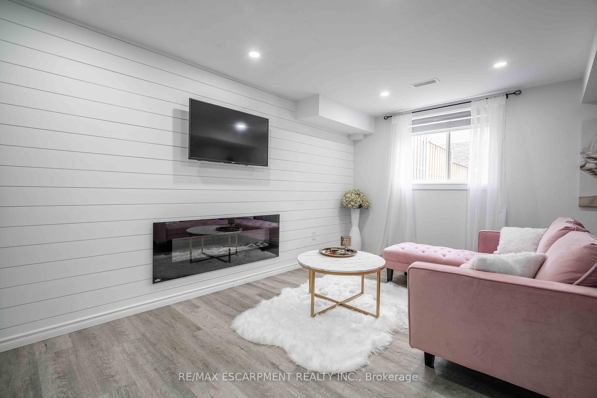 Photo 26 of 87 Beasley Grove, Hamilton, Meadowlands — HOMEH