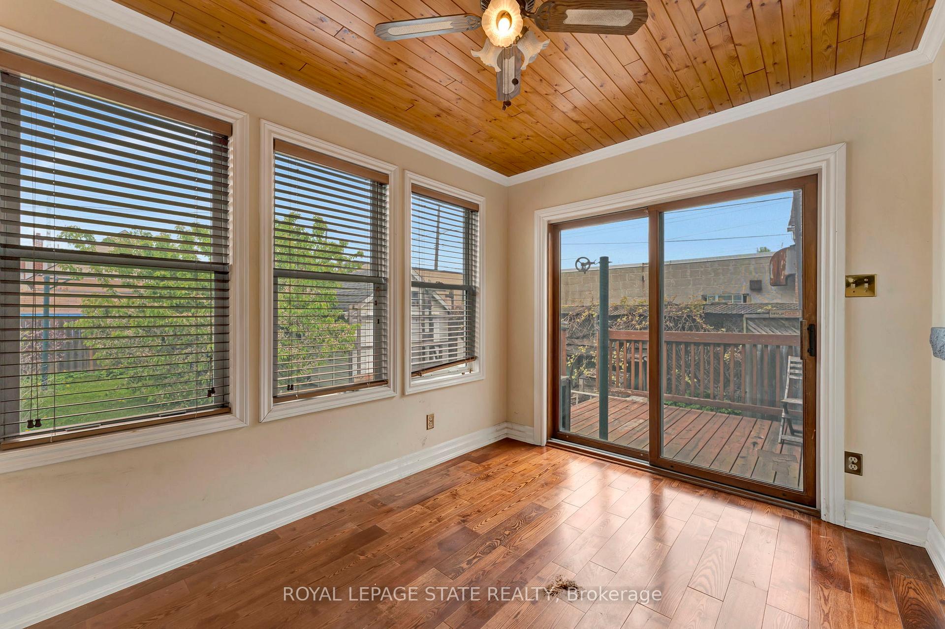 Photo 28 of 4 Park Row S, Hamilton, Delta — HOMEH